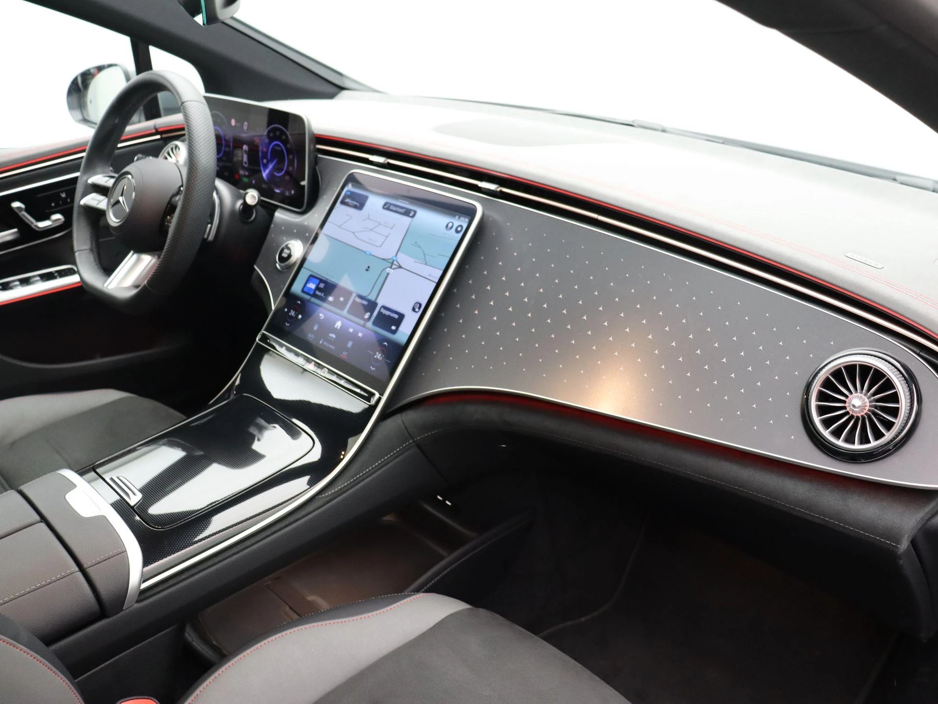 Mercedes-Benz EQE 300 AMG Line + AIRMATIC + PANORAMISCH DAK +