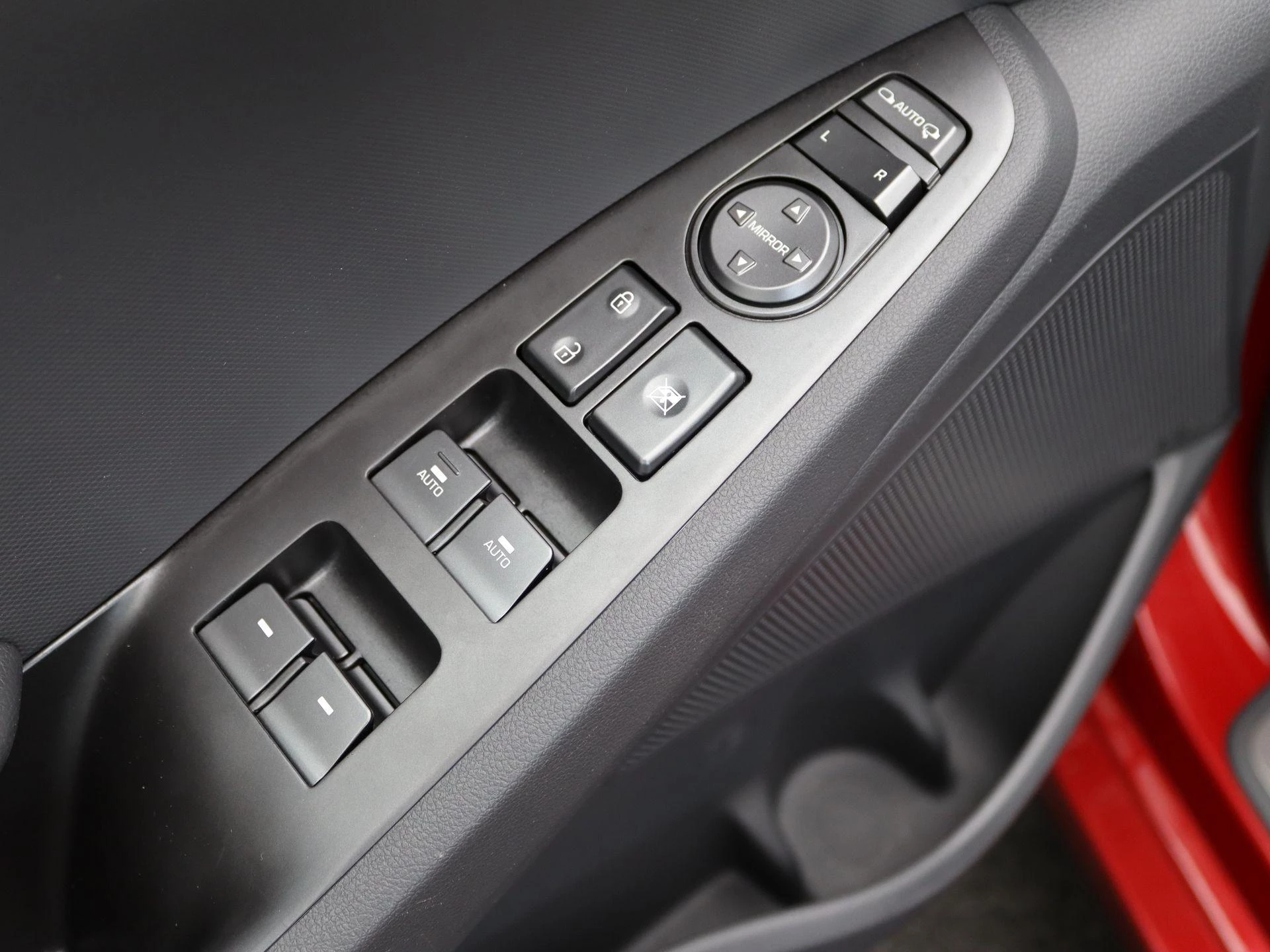 Hyundai-IONIQ-image-29