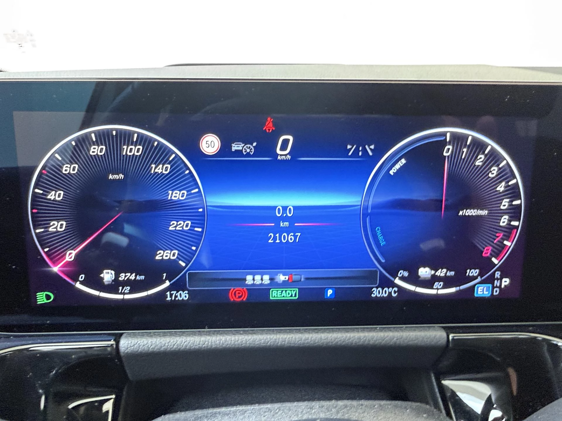 Mercedes-Benz B-Klasse 250 e Business Solution AMG