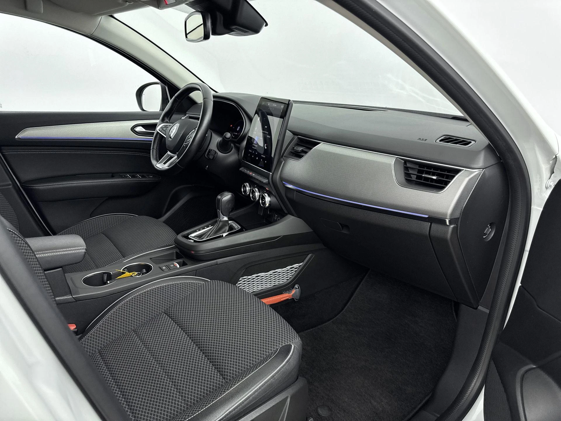 Renault-Arkana-image-16
