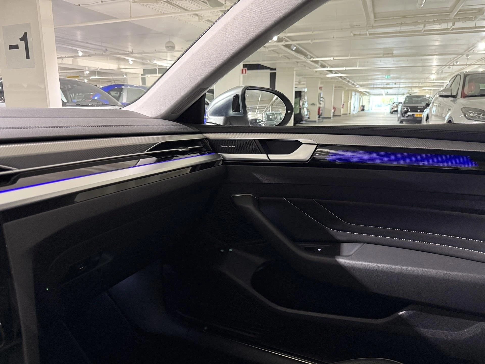 Volkswagen-Arteon-image-8
