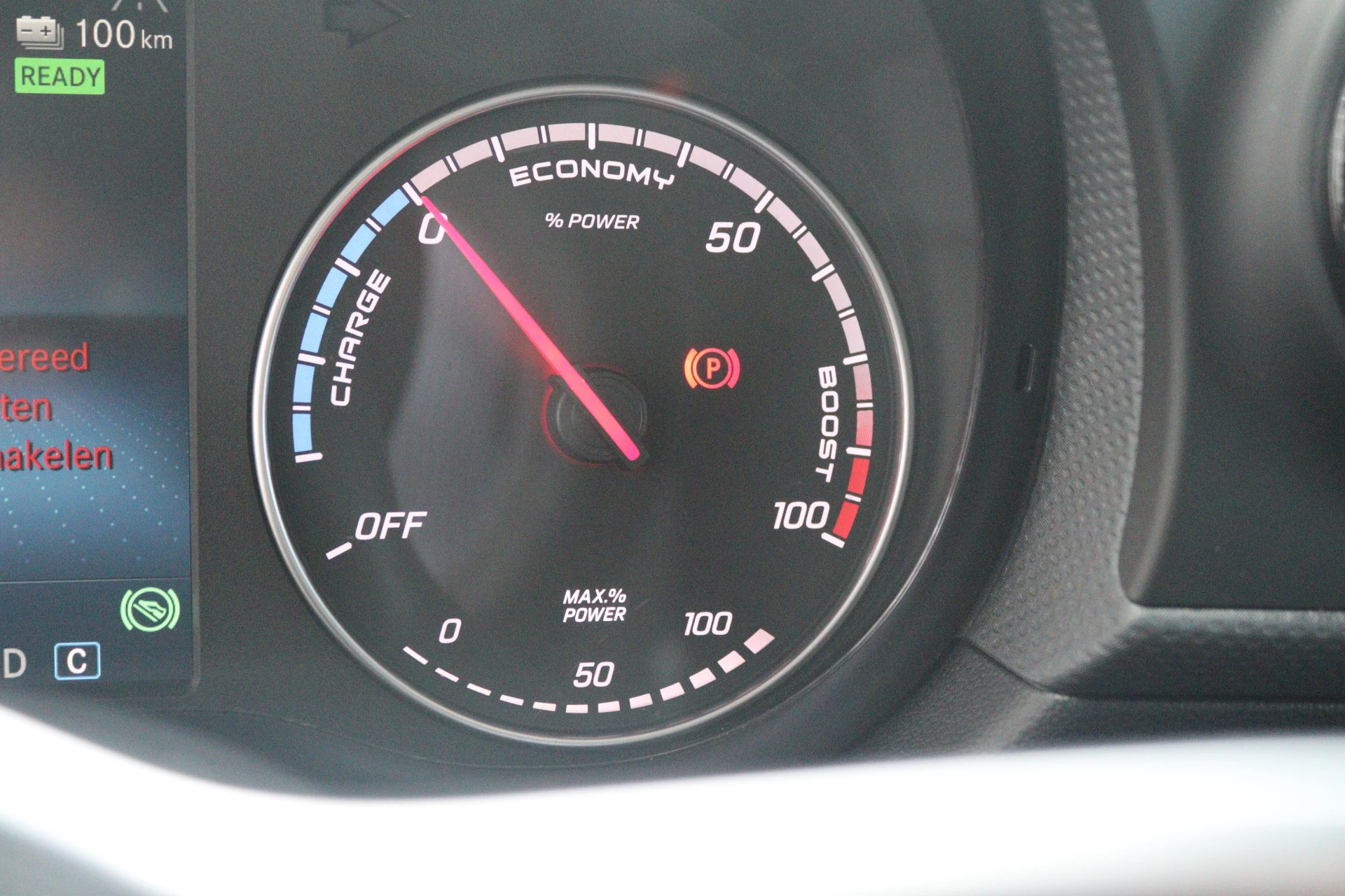 Mercedes-Benz-eCitan-image-13