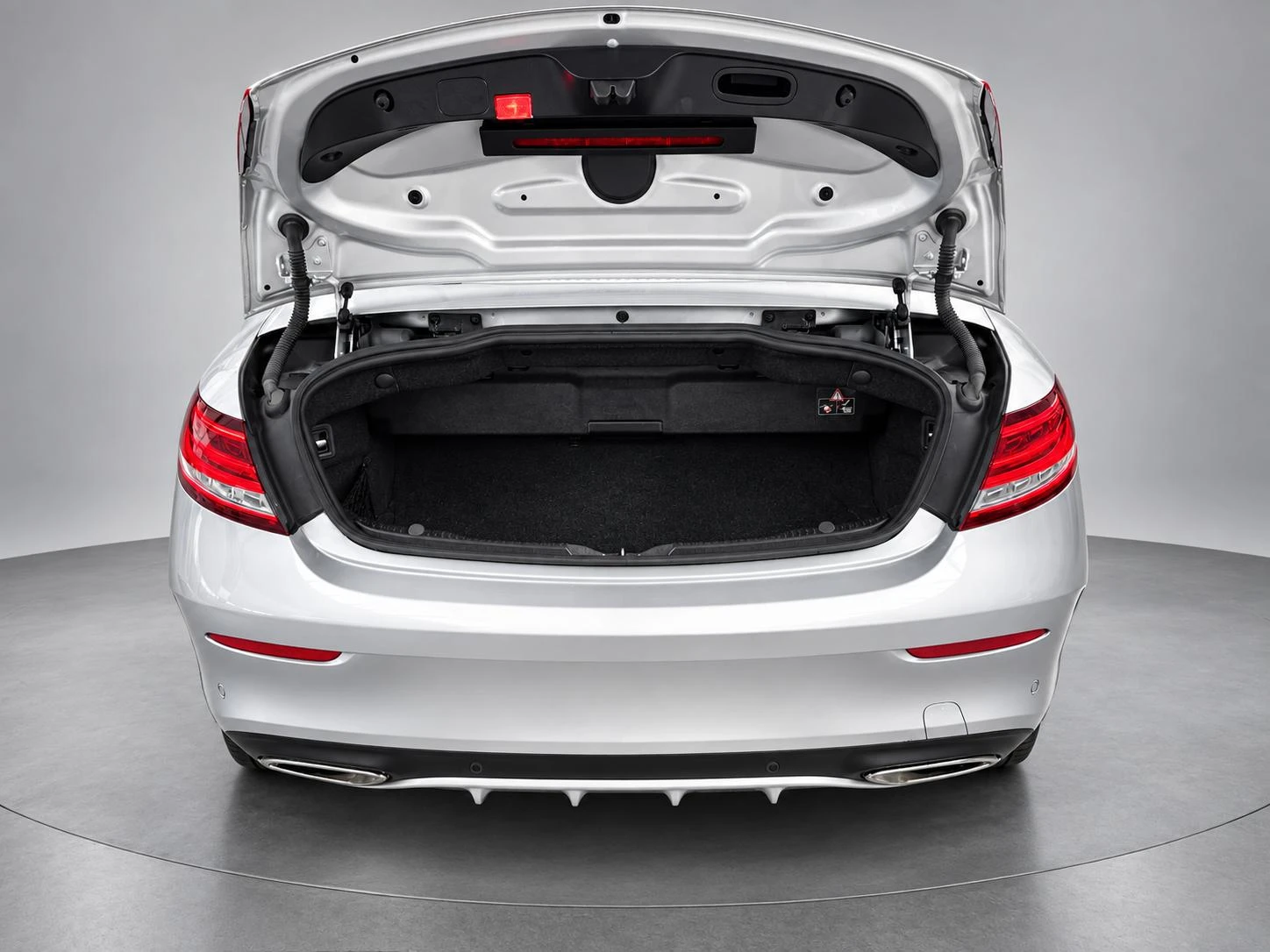 Mercedes-Benz-C-Klasse-image-8