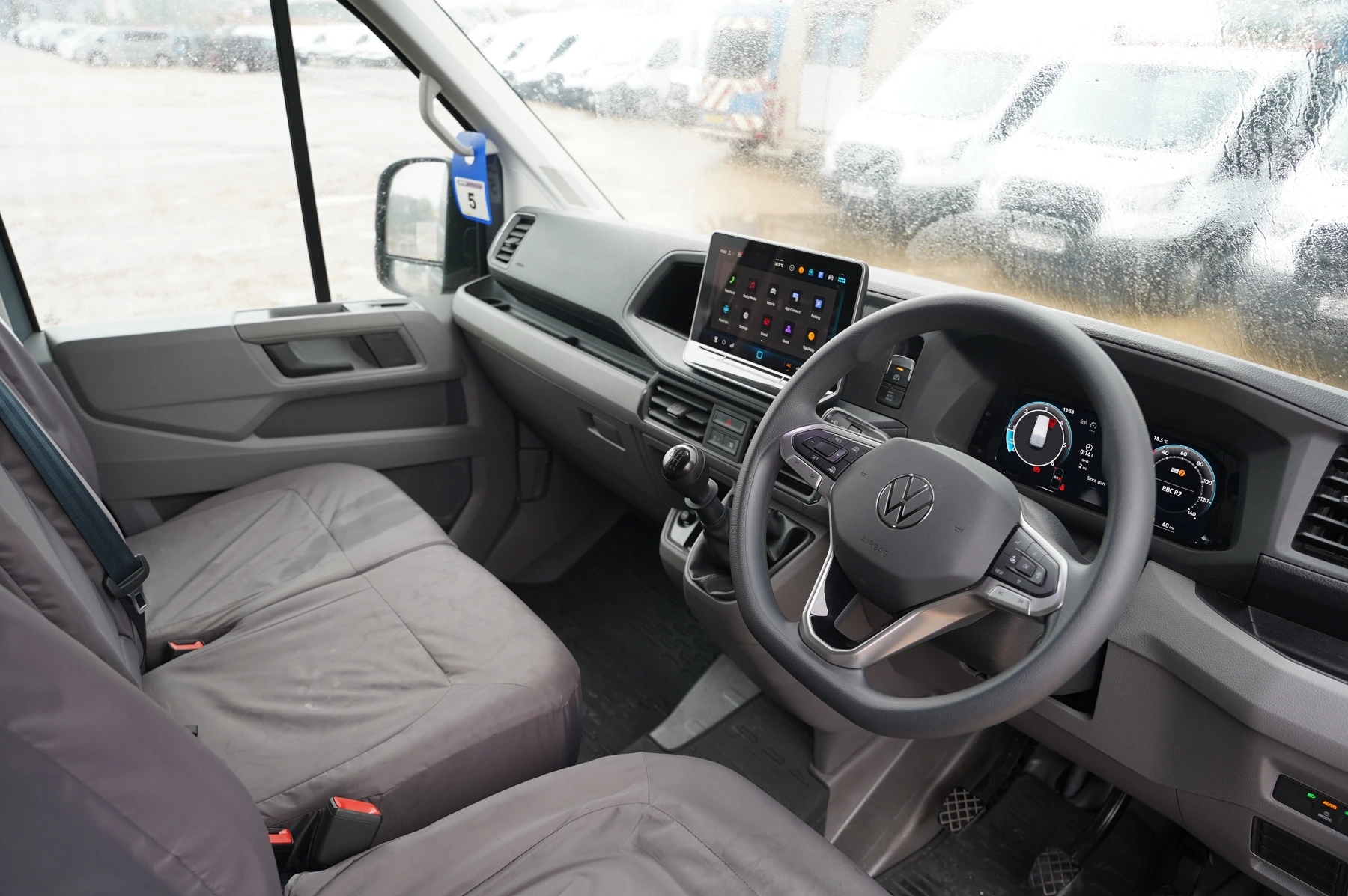Volkswagen-Crafter-image-5