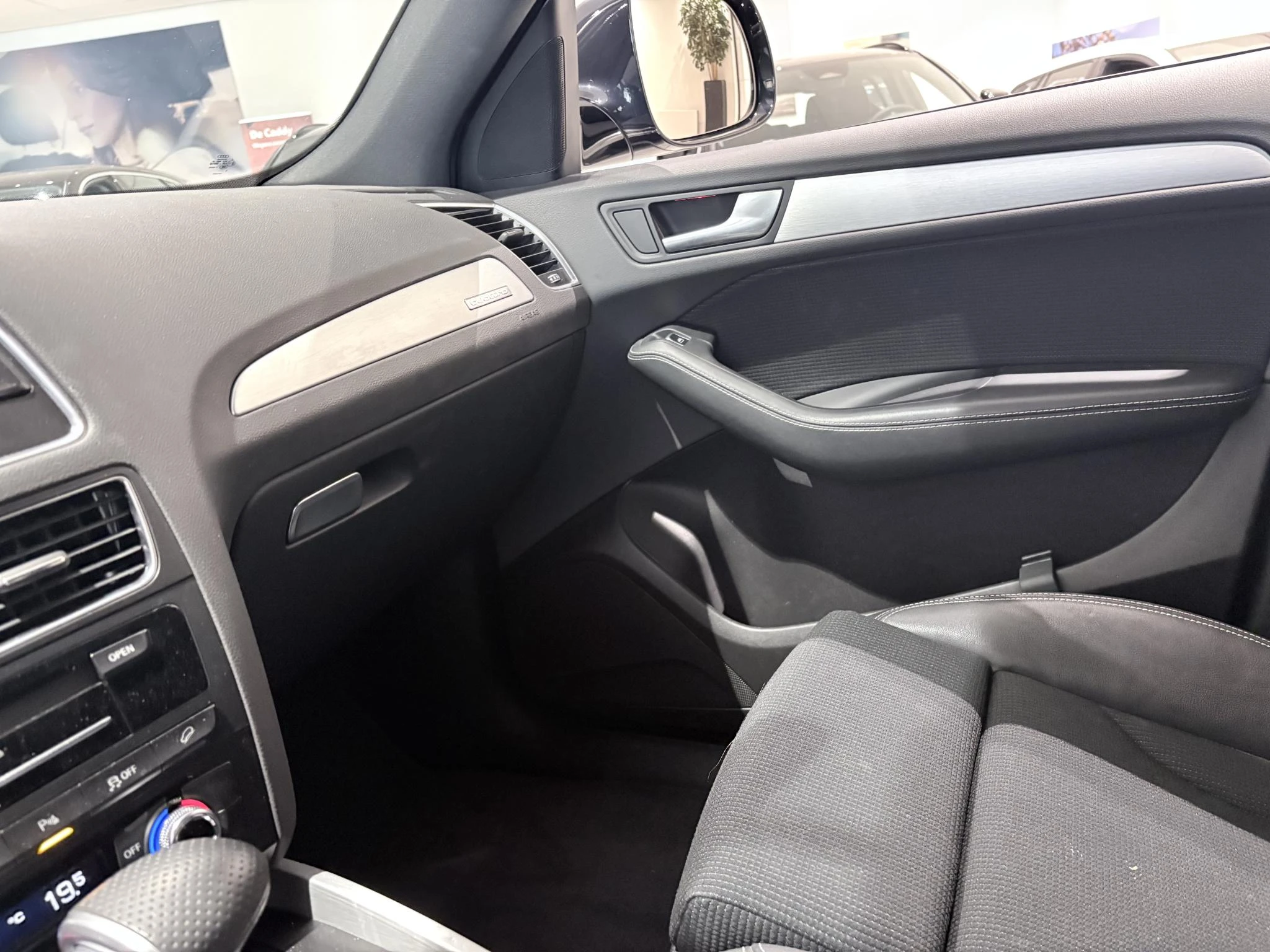 Audi-Q5-image-25