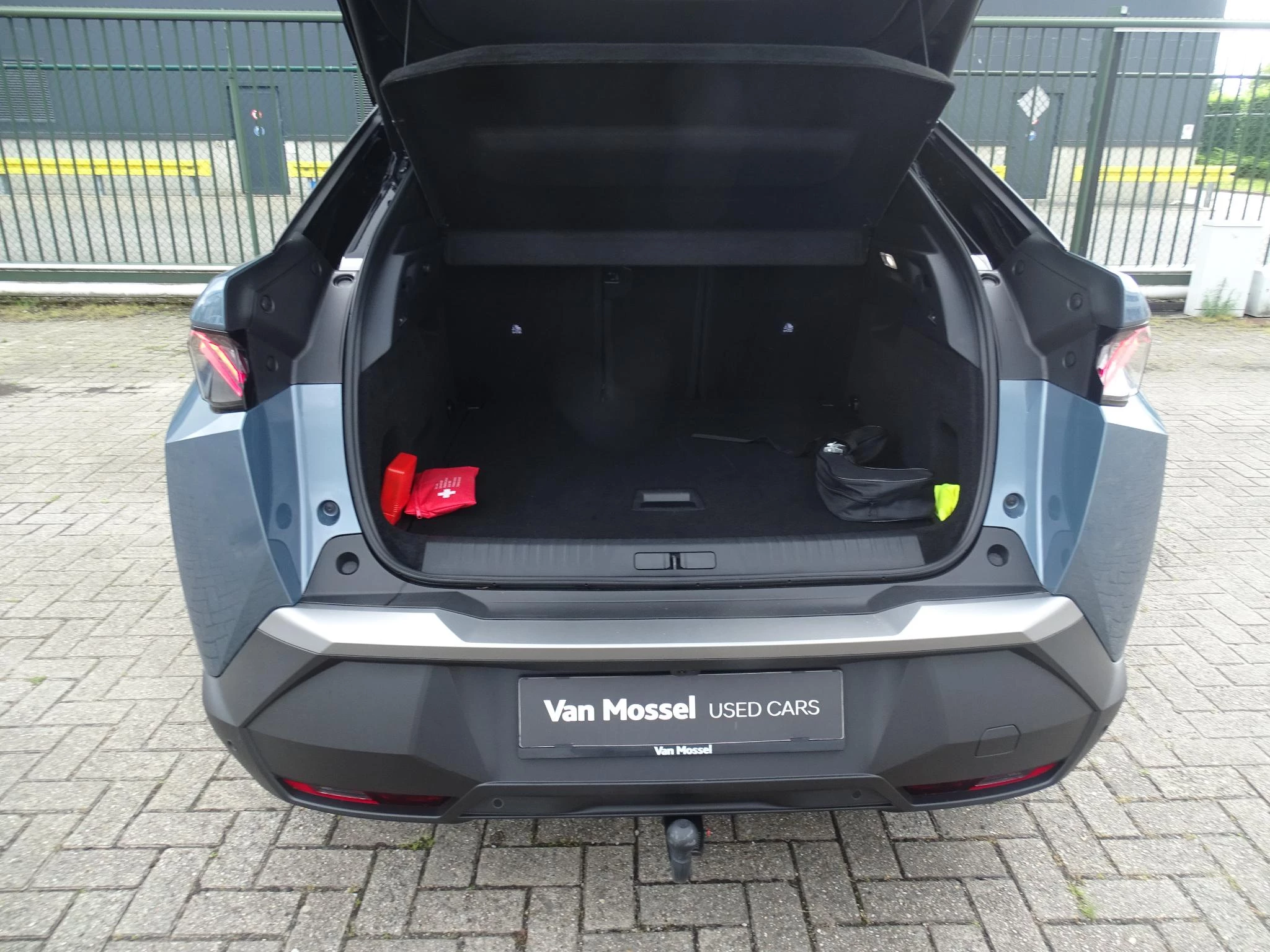 Peugeot 3008 1.2 HYBRID DSC6 GT+leder+pano dak+trekhaak