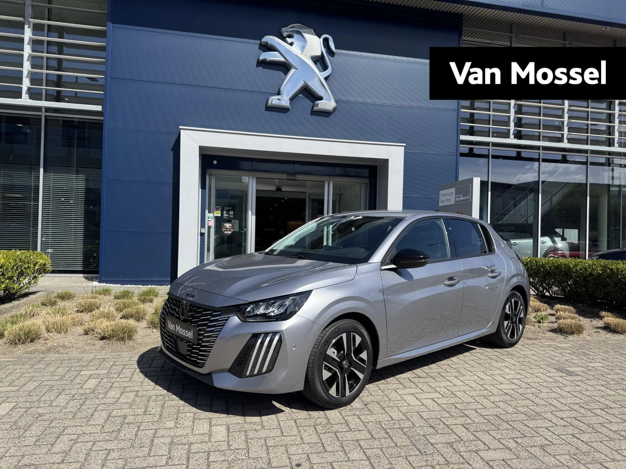 Peugeot-208-image-0