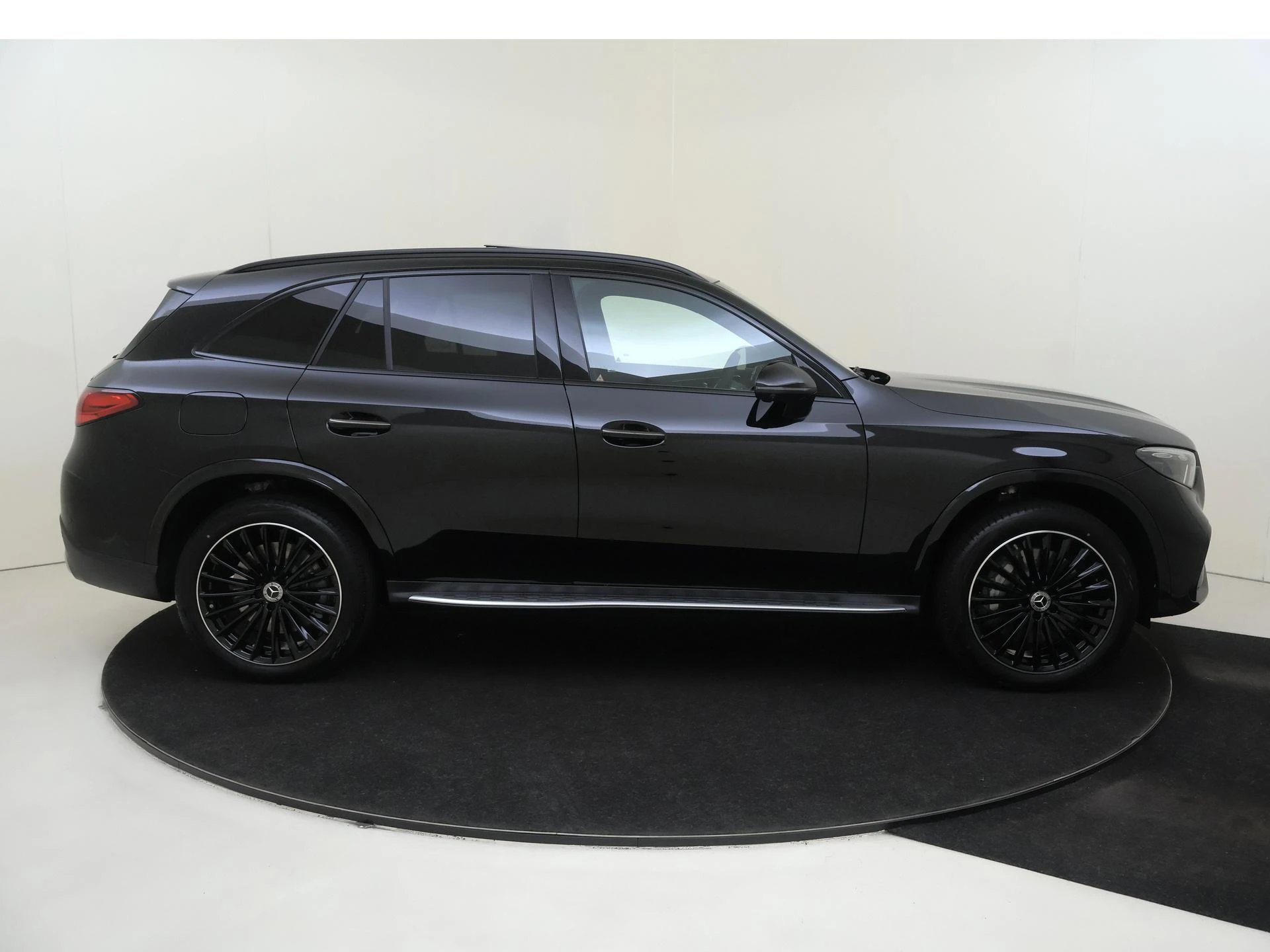 Mercedes-Benz GLC 300e 4MATIC Business Solution AMG