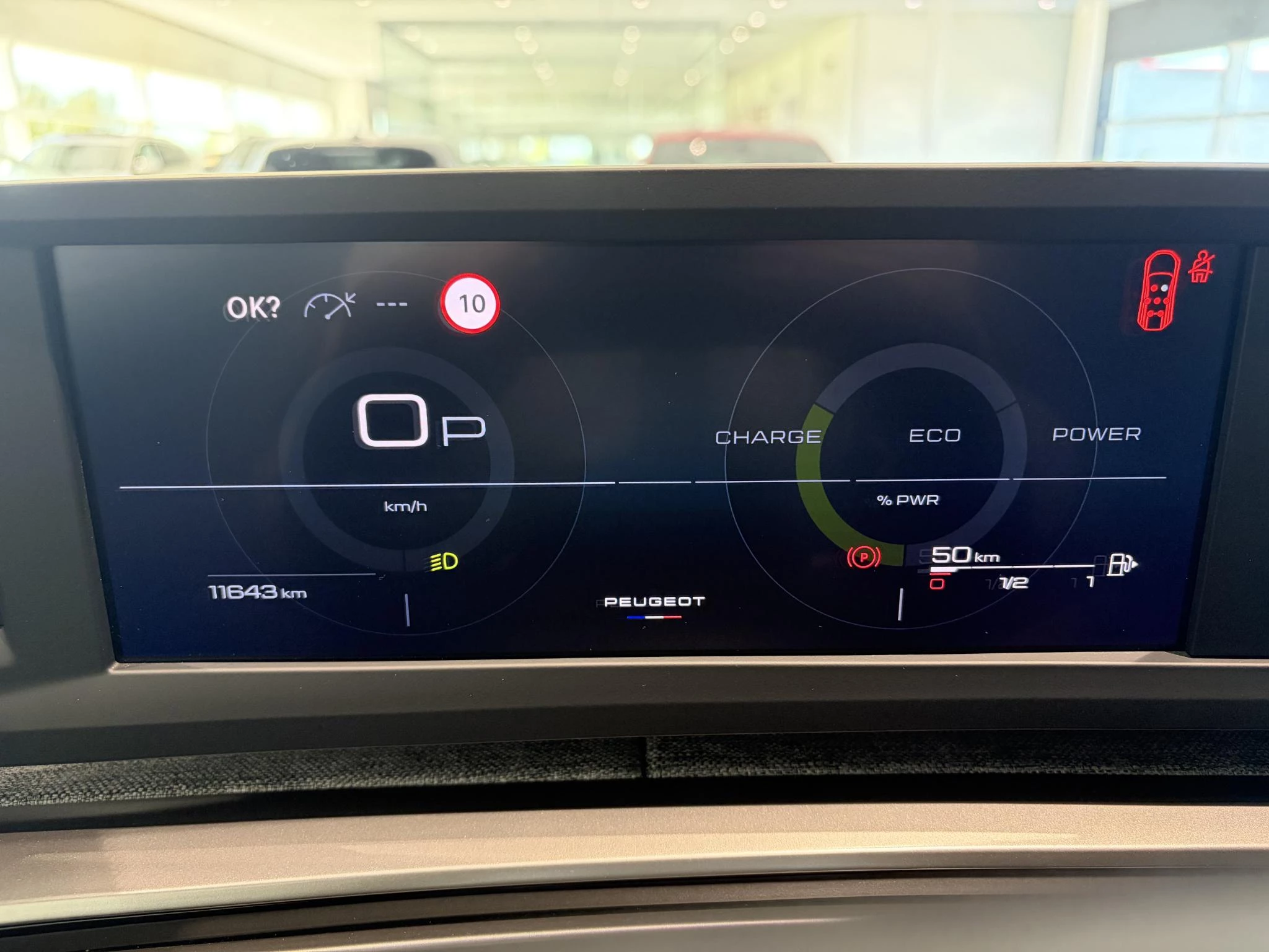 Peugeot-5008-image-12