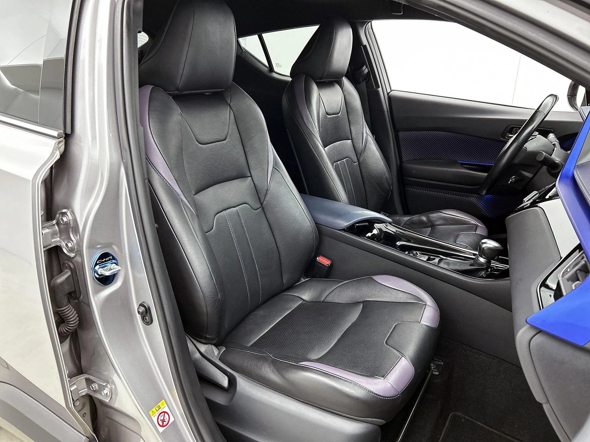 Toyota-C-HR-image-38