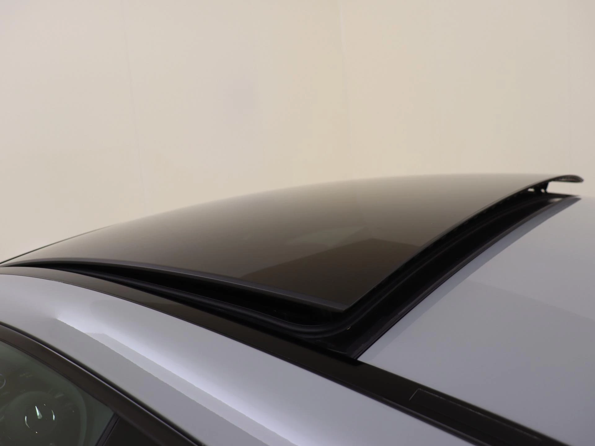 Mercedes-Benz-CLE-image-26