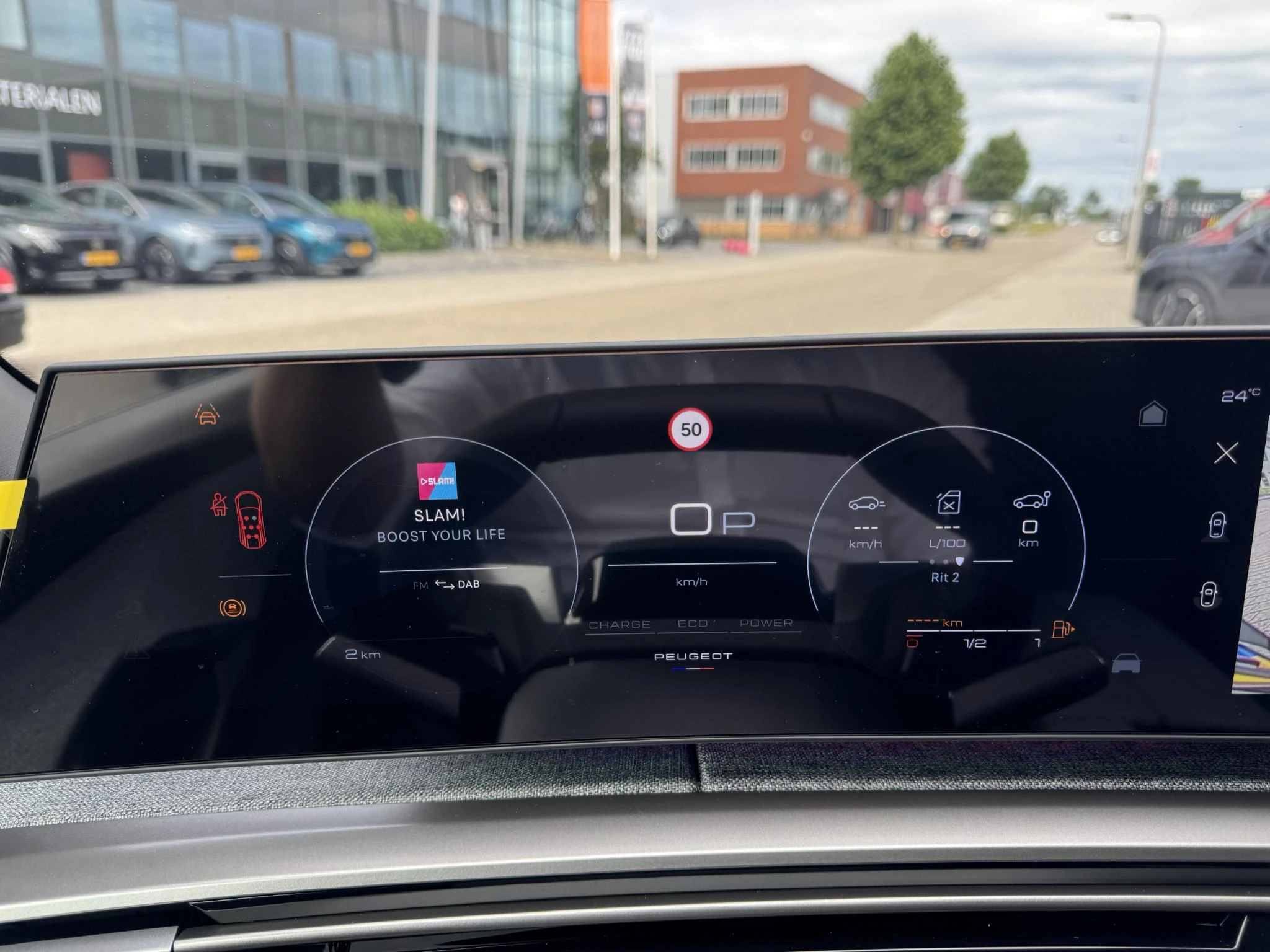 Peugeot-5008-image-7