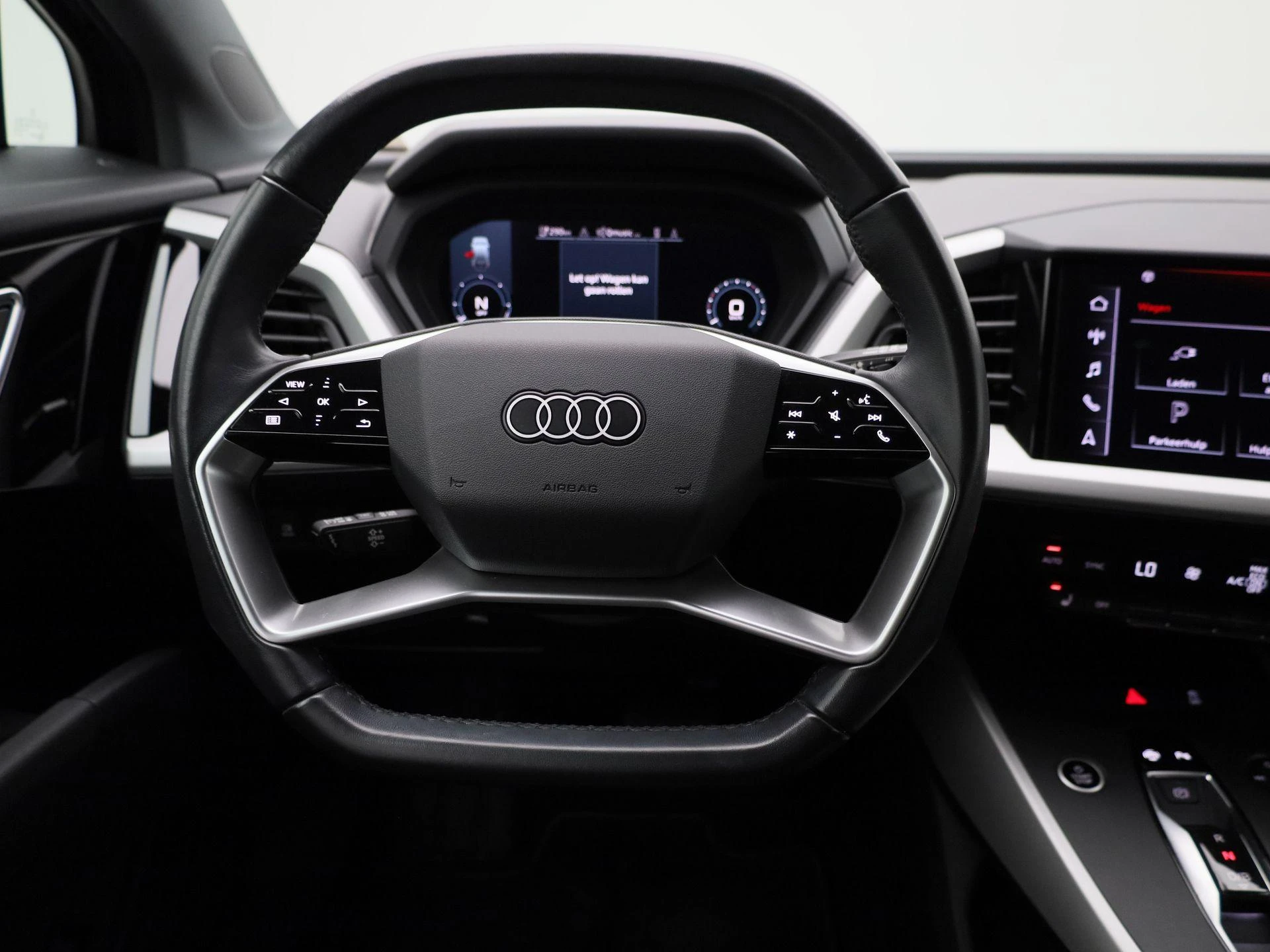 Audi-Q4 e-tron-image-7