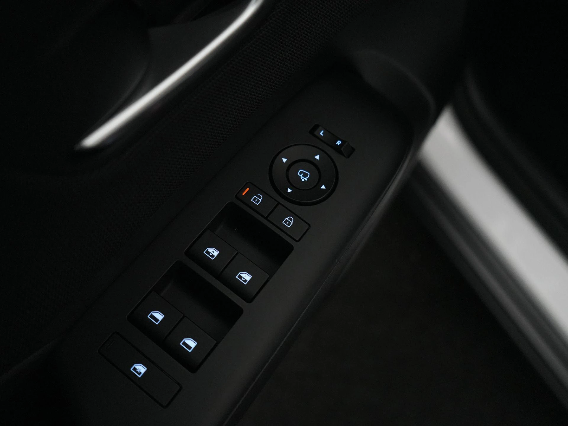 Hyundai-Kona-image-34