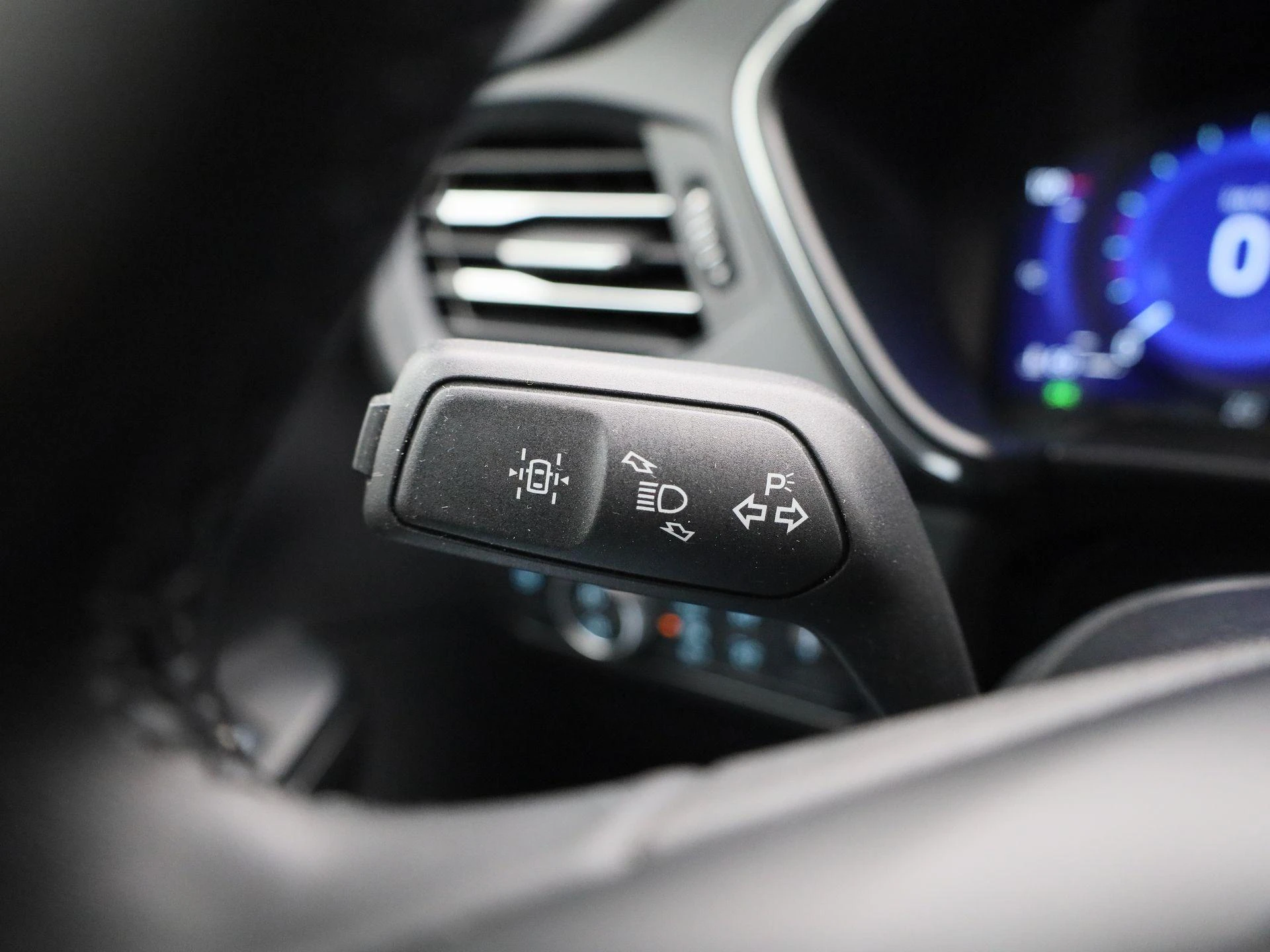 Ford-Kuga-image-18