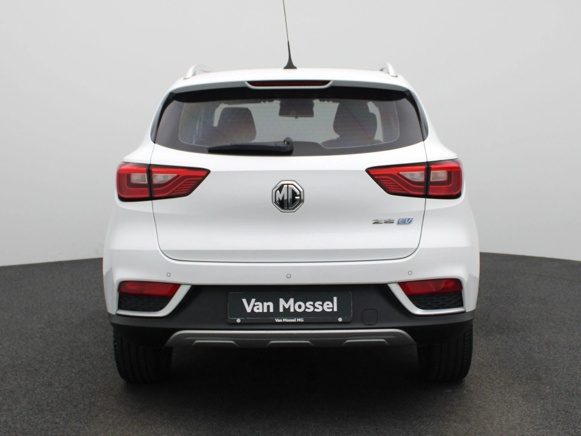 MG-ZS EV-image-4