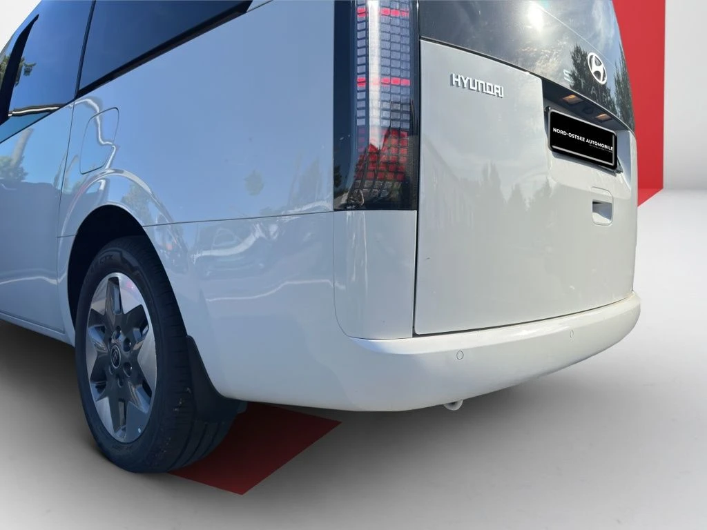 Hyundai-Staria-image-11