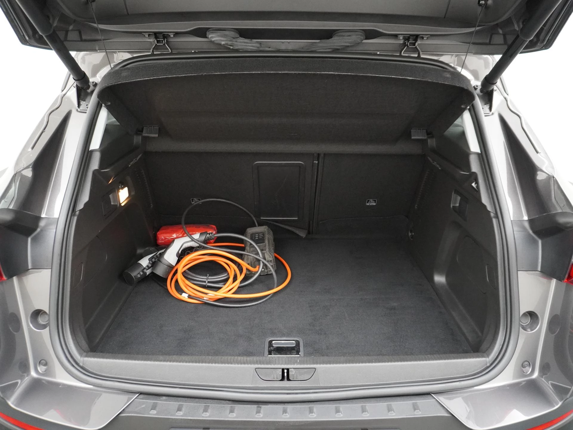 Opel-Grandland X-image-6