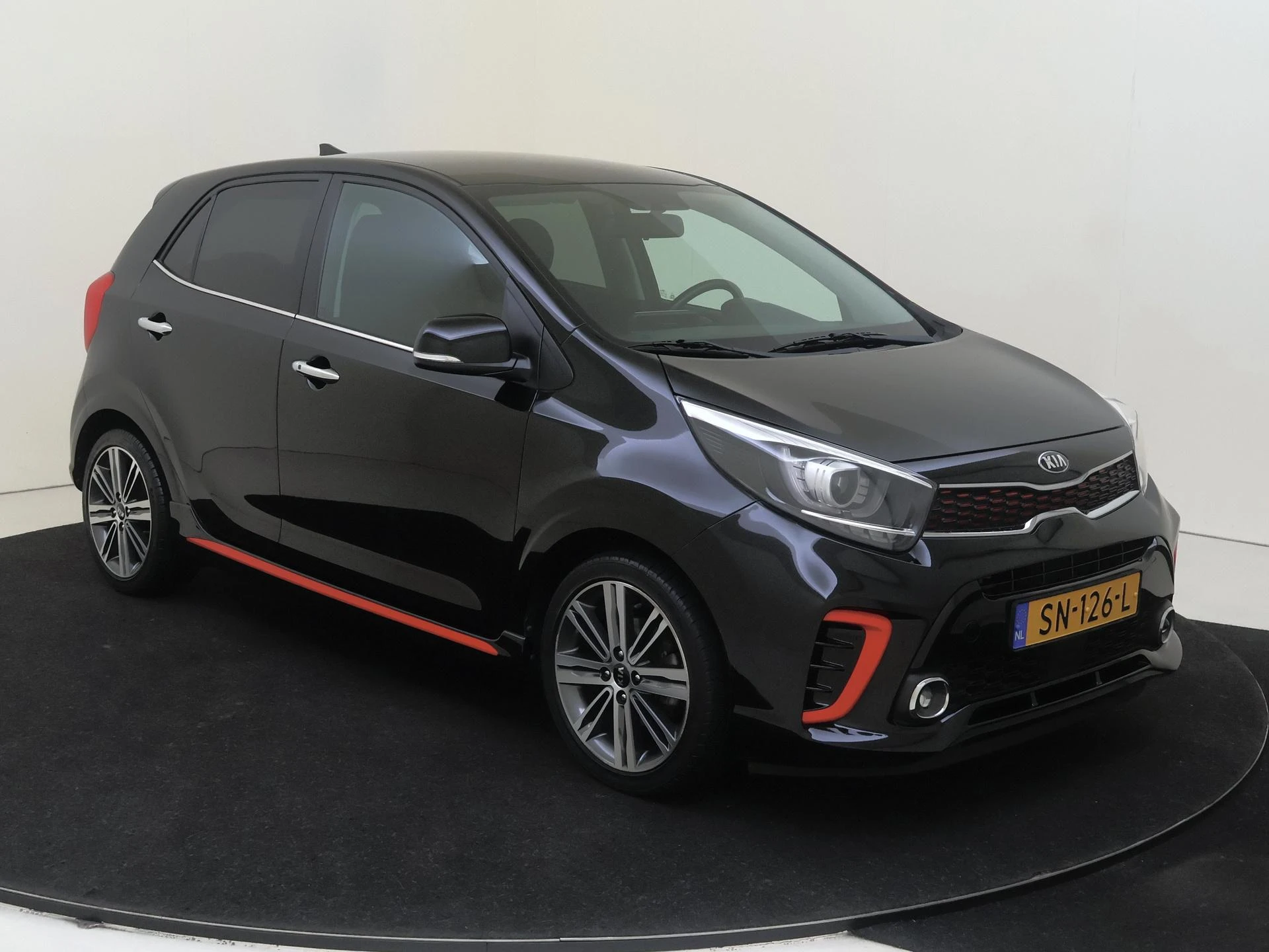 Kia-Picanto-image-1