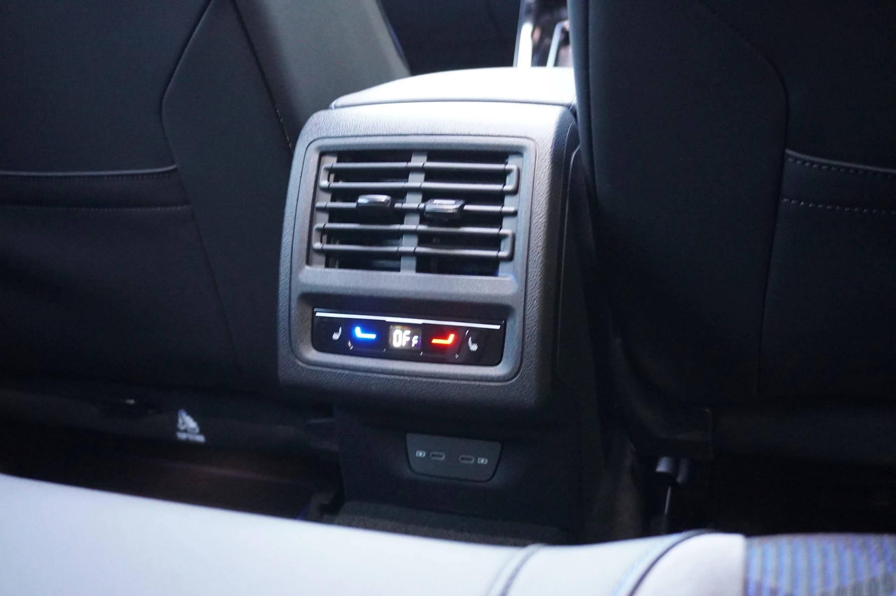 Volkswagen-Golf-image-9