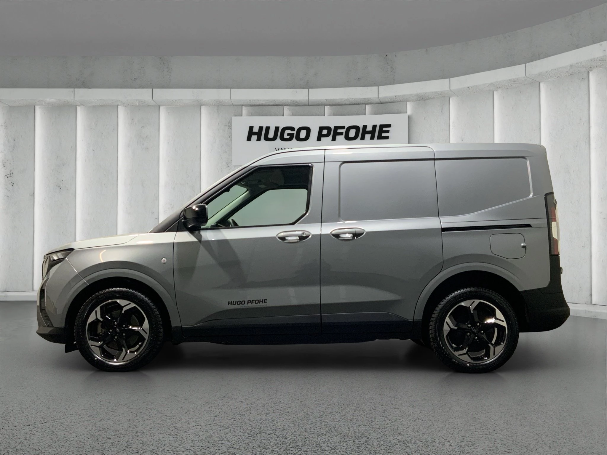 Ford Transit Courier Limited Elektromotor Lieferwagen *Lieferung ab Oktober 2026*