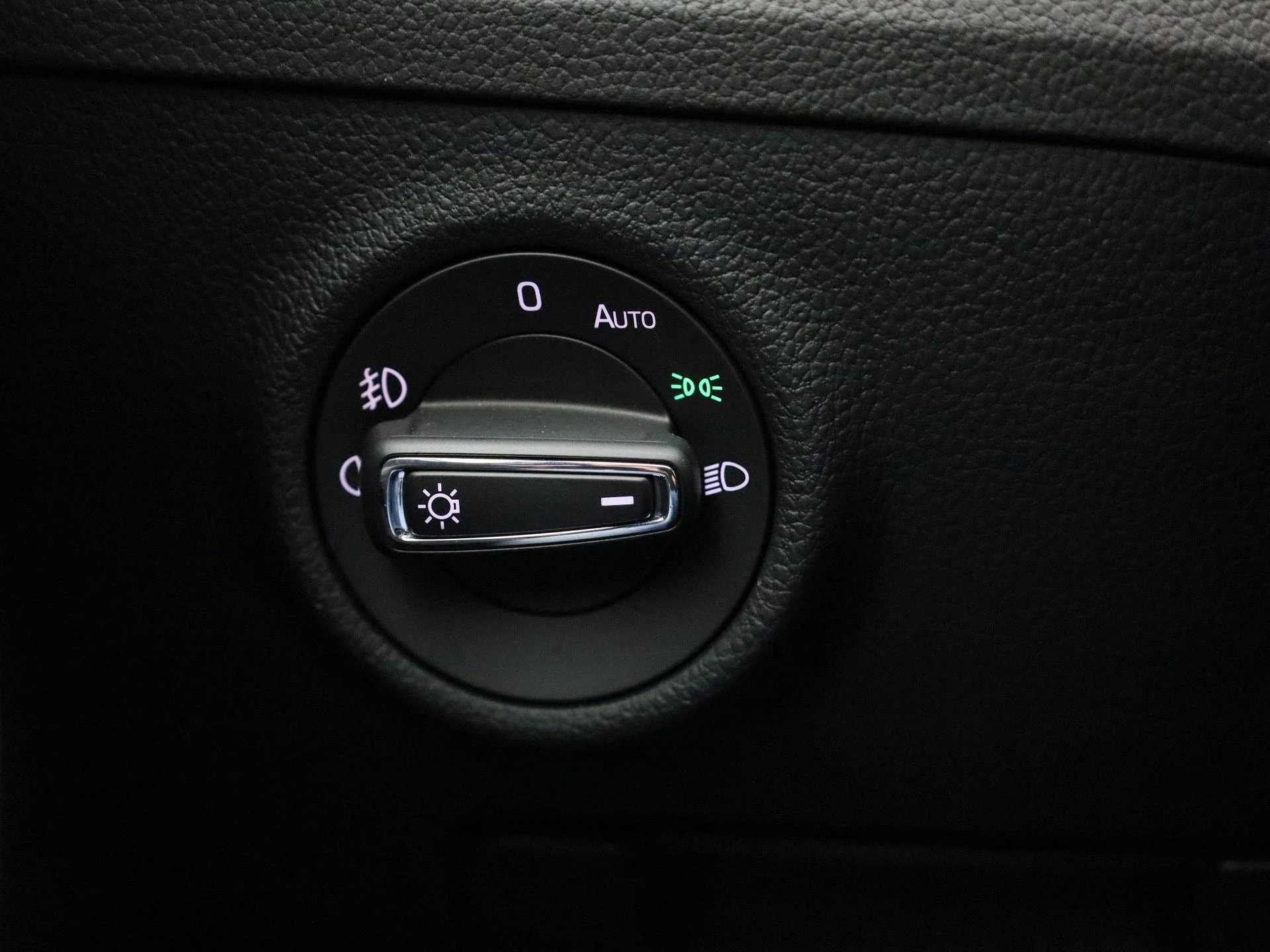 Škoda Superb Combi 1.4 TSI iV Sportline Business