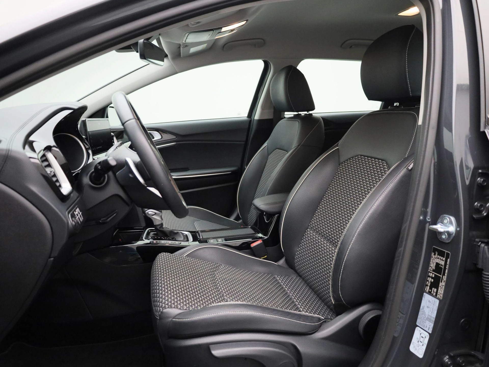 Kia-cee'd-image-1