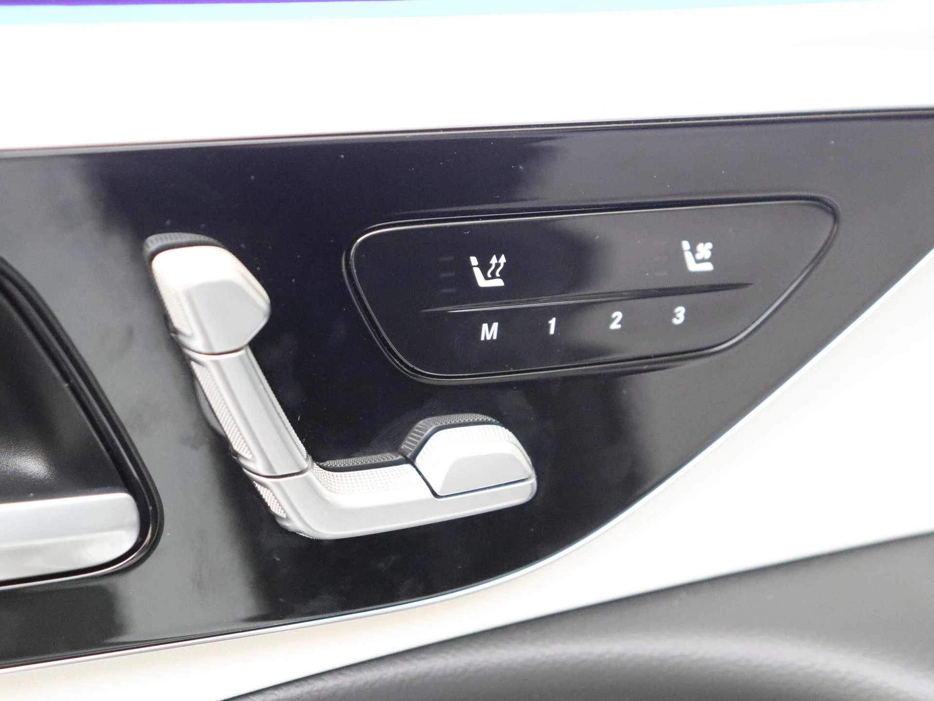 Mercedes-Benz-E-Klasse-image-33
