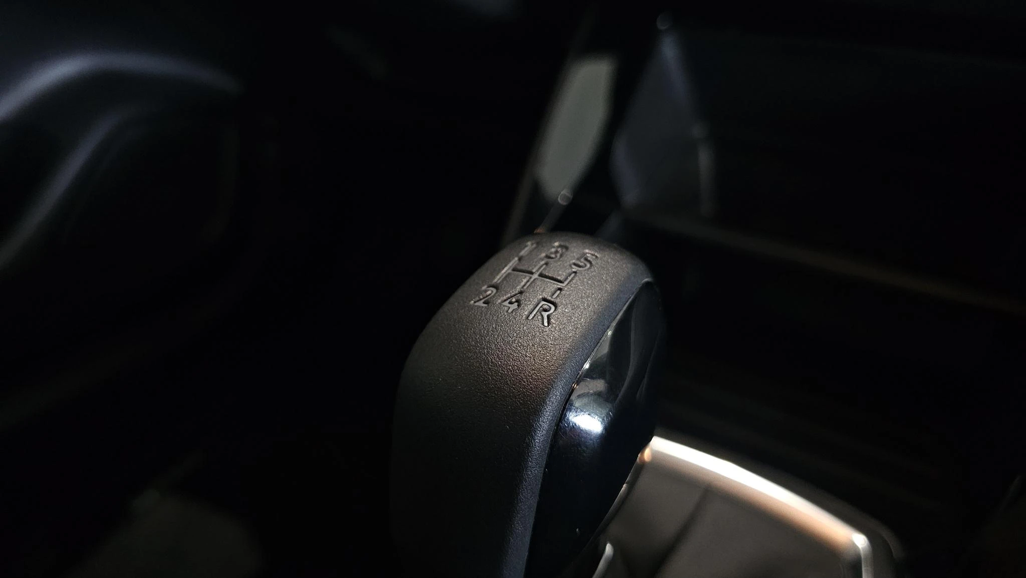 Peugeot-208-image-18
