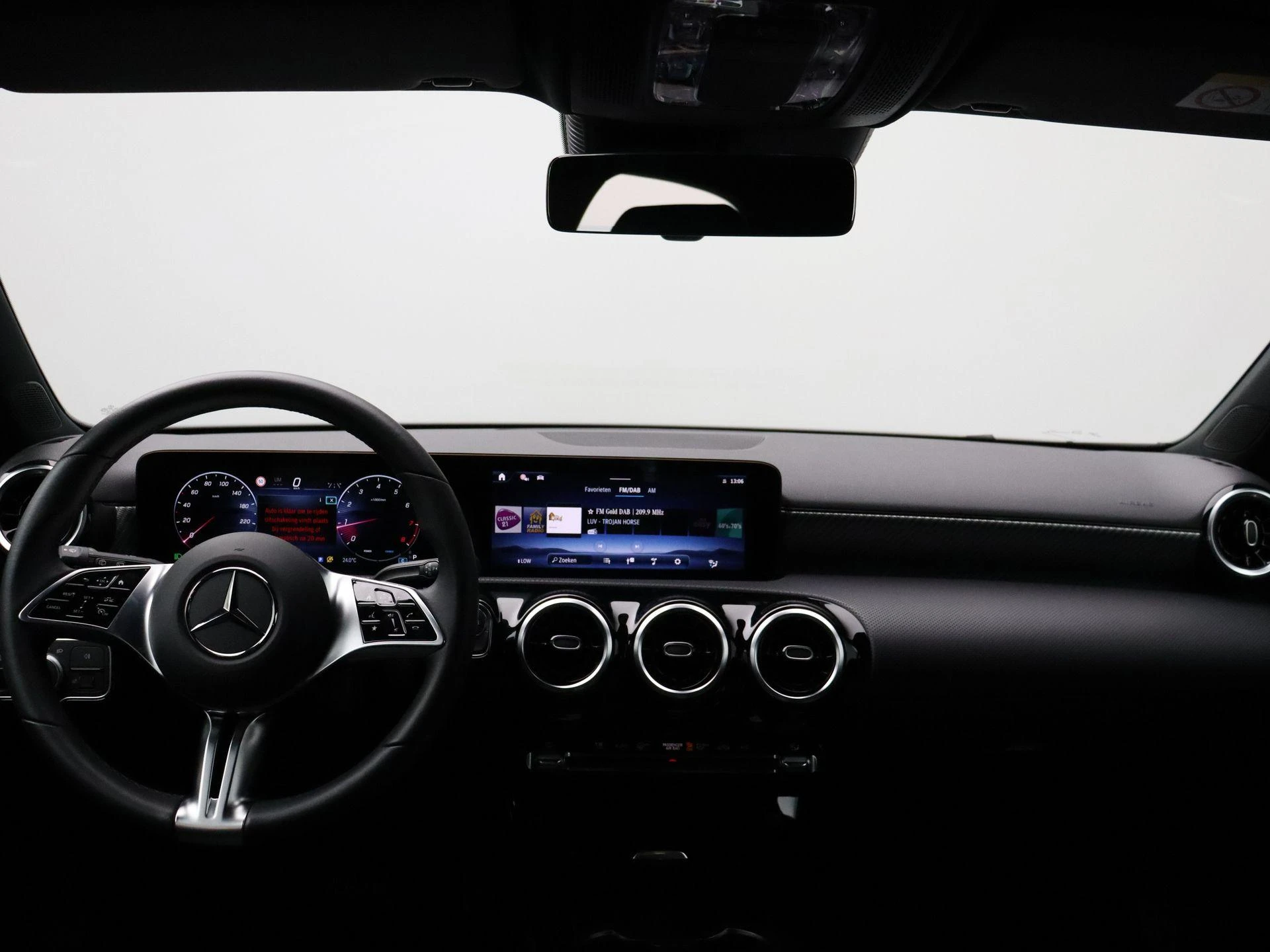 Mercedes-Benz-Classe A-image-18
