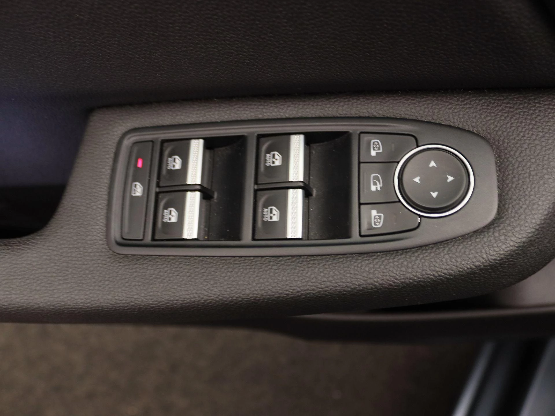 Renault-Clio-image-19