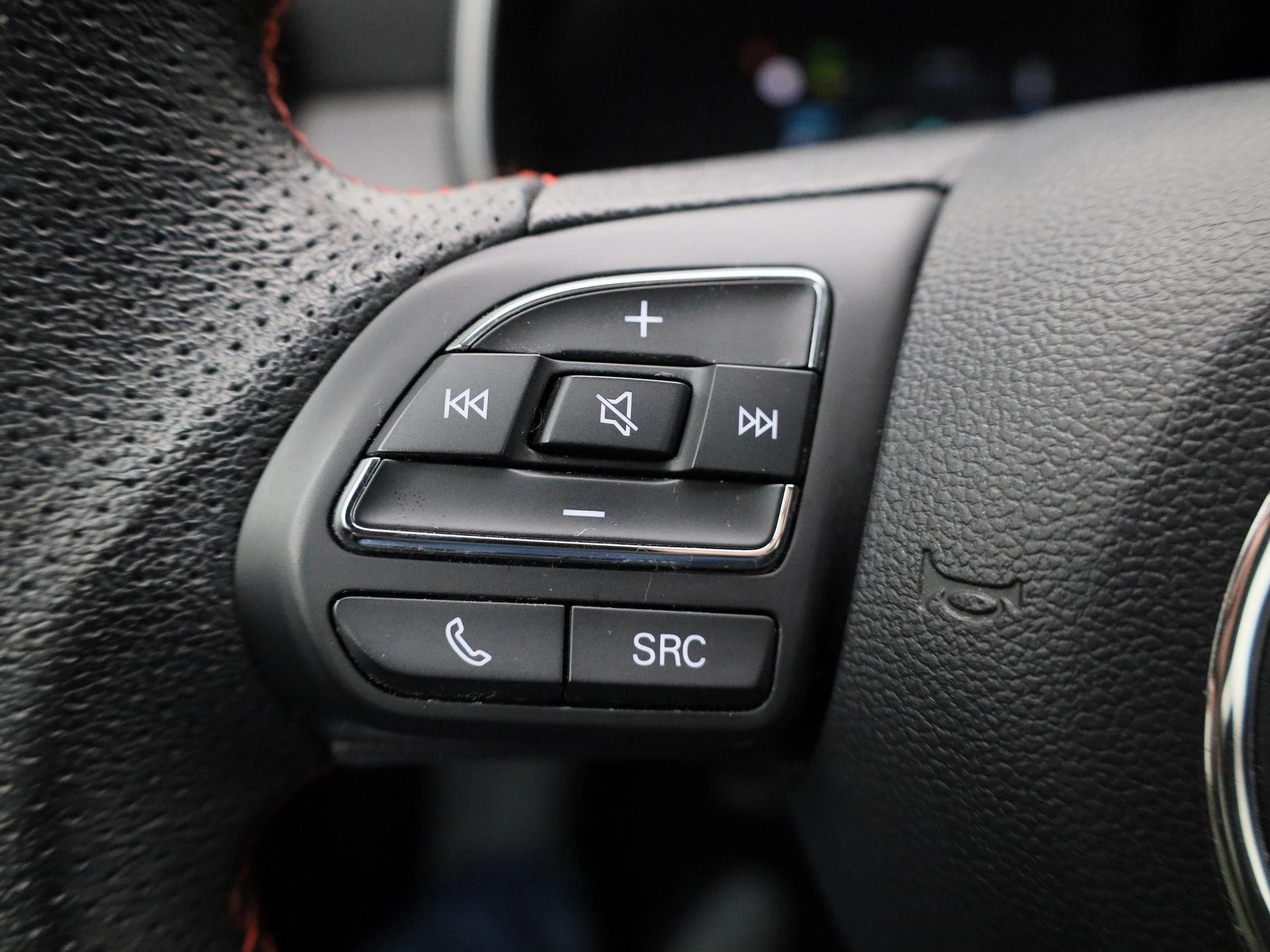MG-ZS-image-19