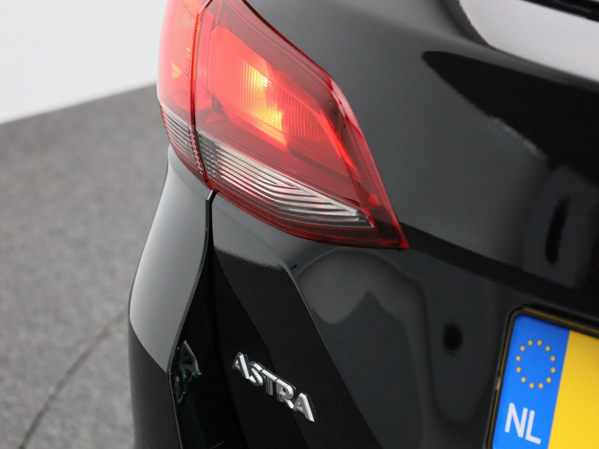 Opel-Astra-image-37