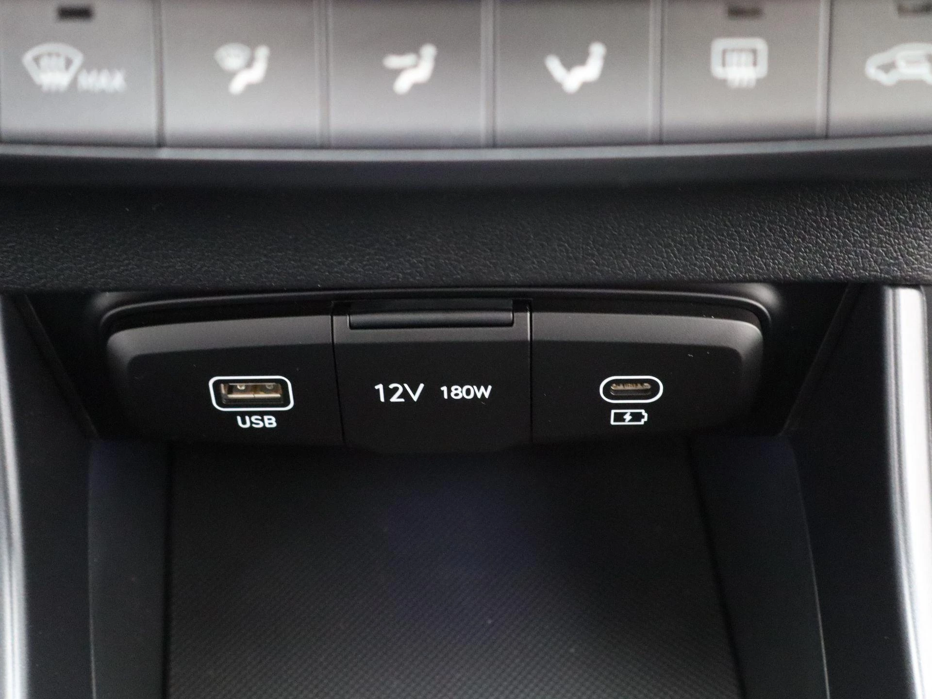 Hyundai-i20-image-18