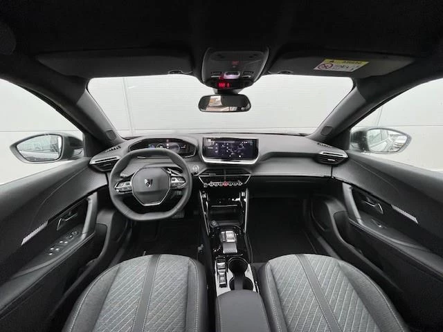 Peugeot-e-2008-image-16