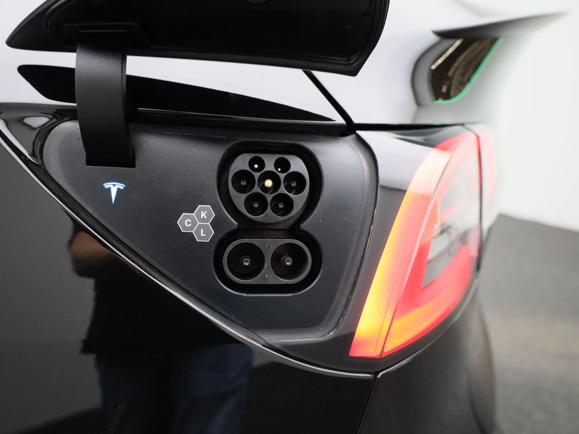 Tesla-Model Y-image-14