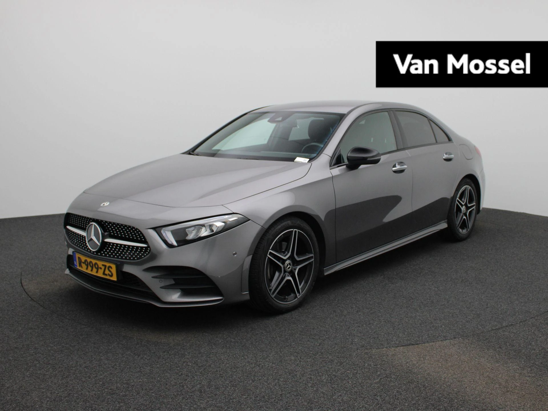 Mercedes-Benz-A-Klasse-image-0