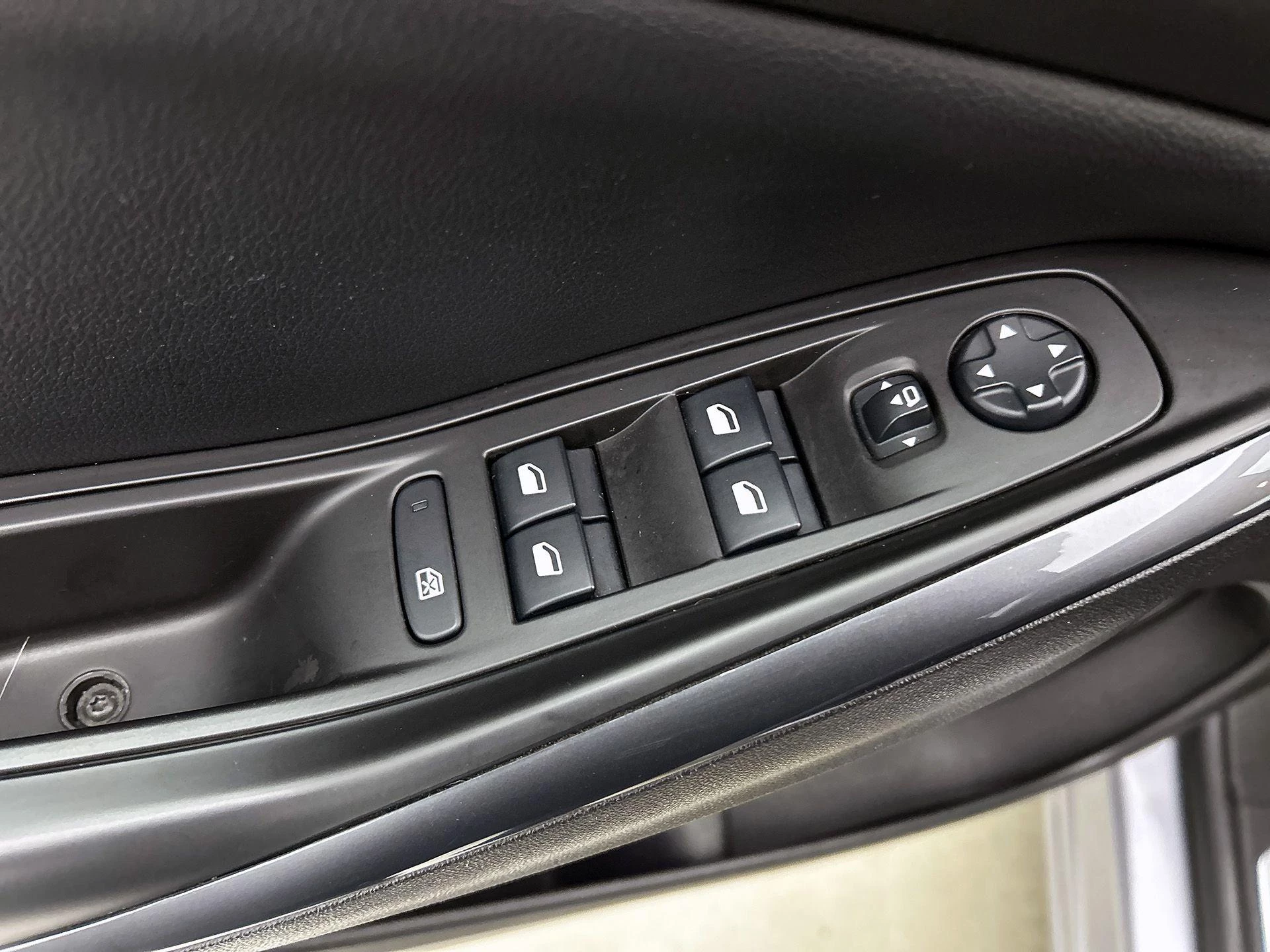 Opel-Grandland X-image-38