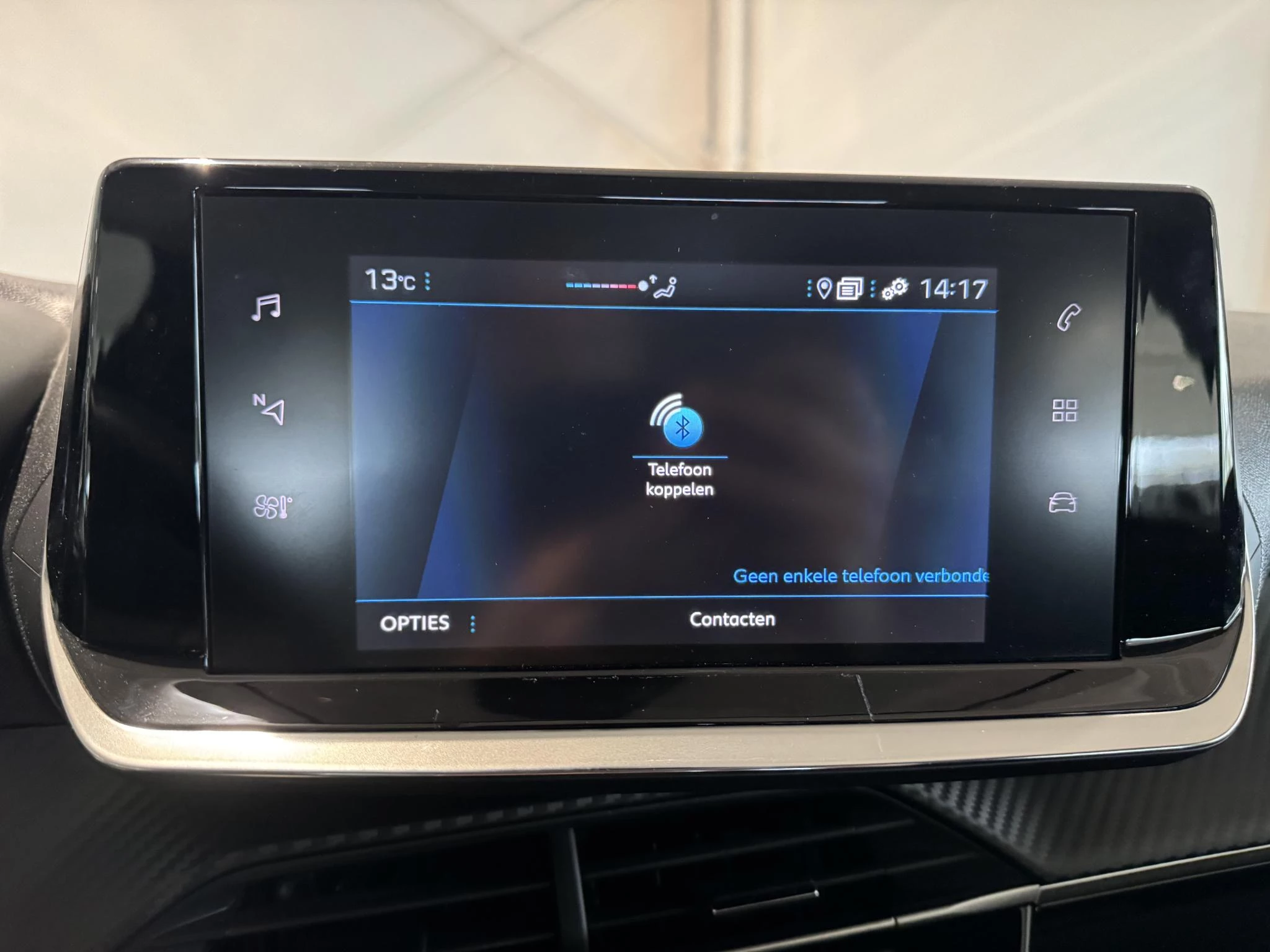 Peugeot-208-image-21