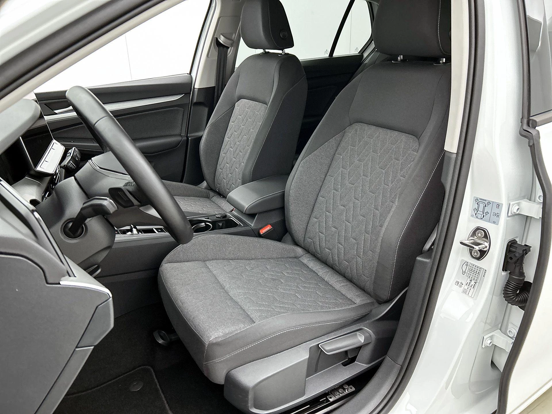 Volkswagen Golf 1.5 eHybrid Life Edition