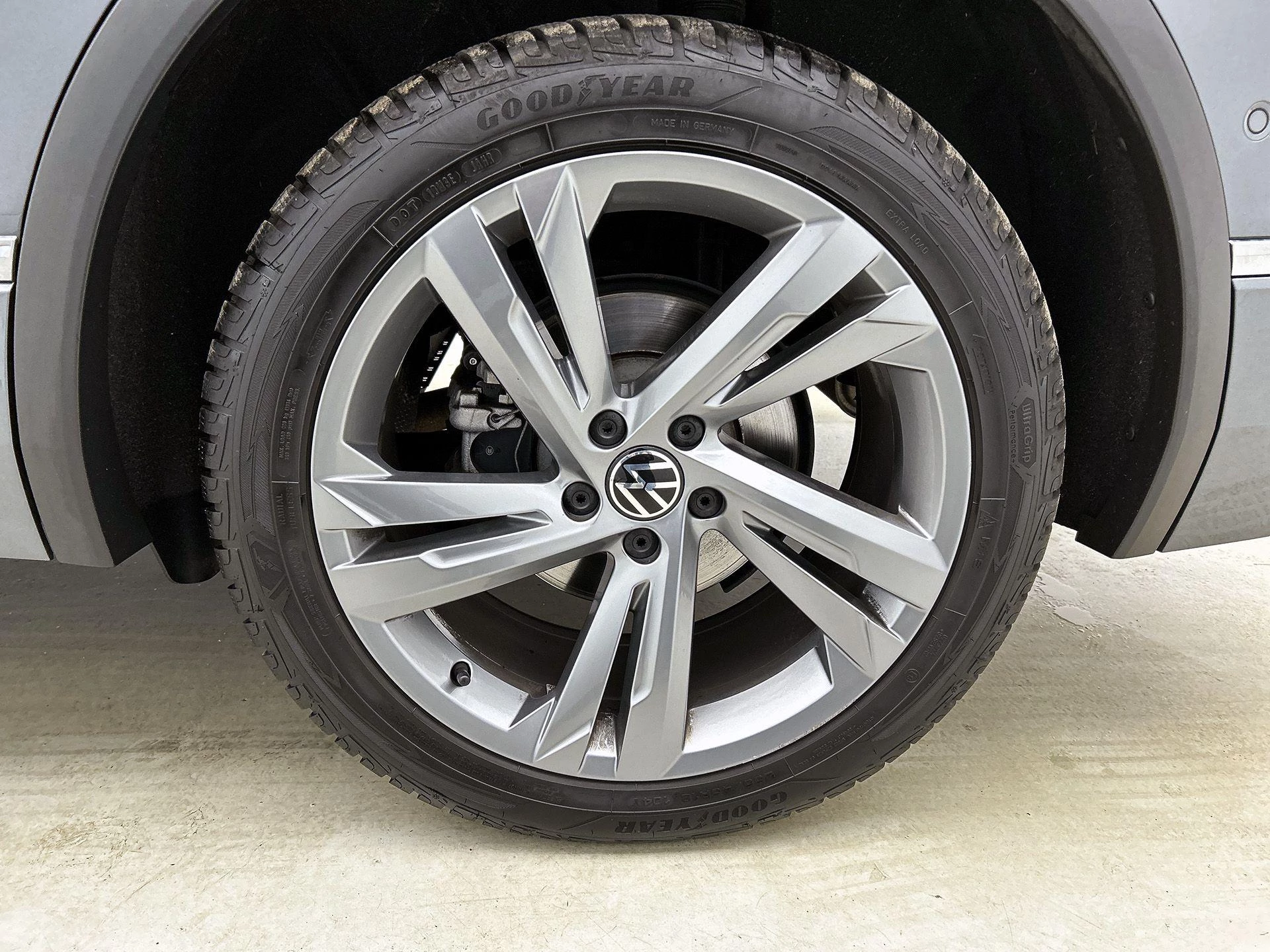 Volkswagen-Tiguan-image-43