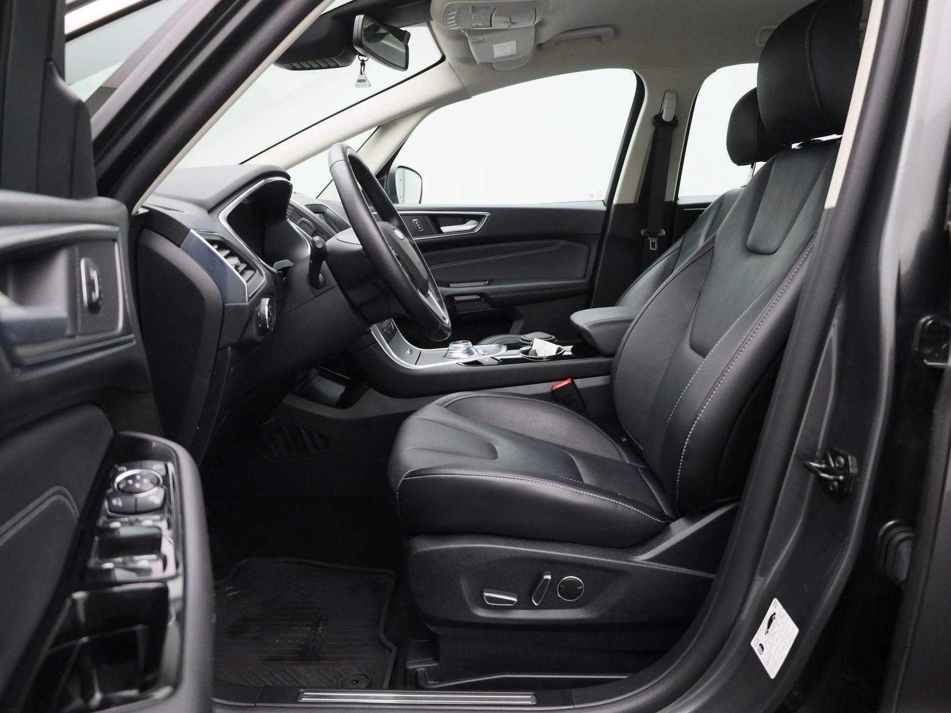 Ford-S-Max-image-10