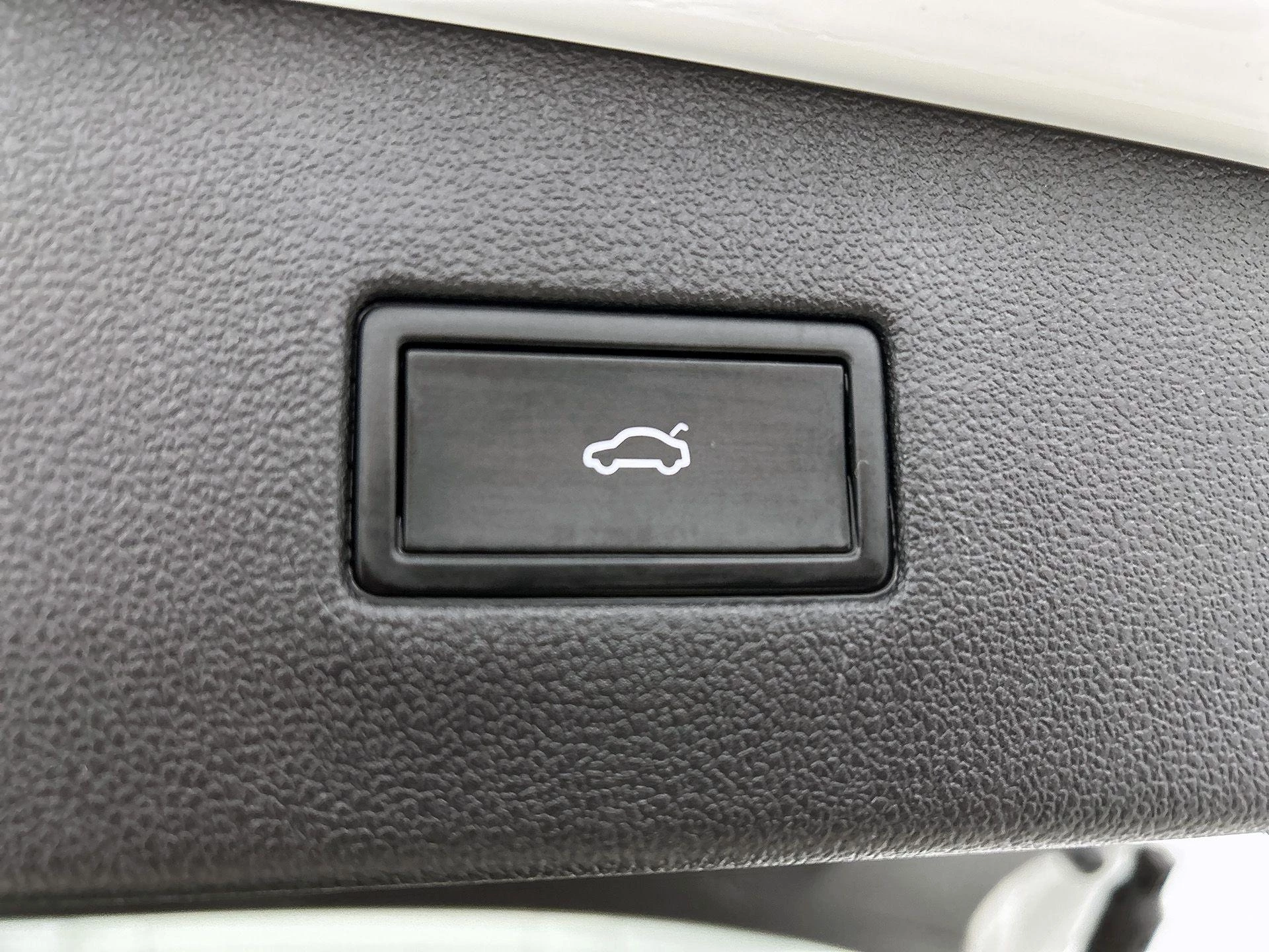 Volkswagen-Tiguan Allspace-image-19