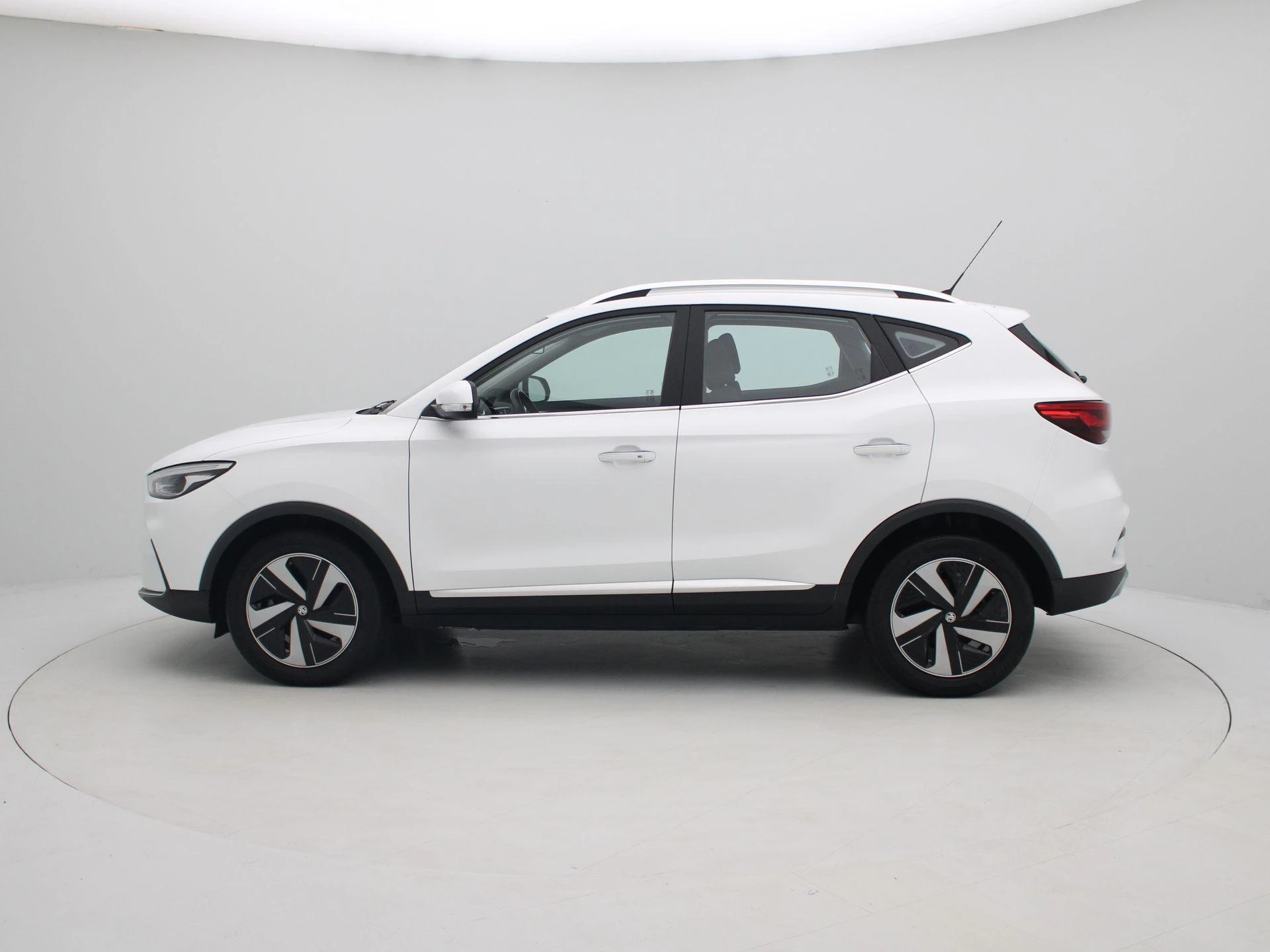MG-ZS EV-image-4
