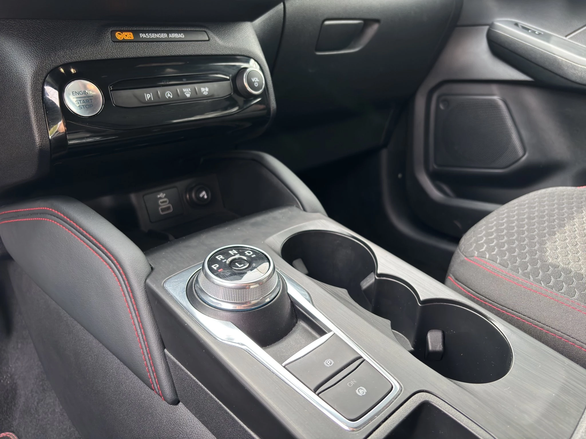 Ford Kuga ST-Line Aut.*KAM*LED-MATRIX*NAVI*GRA*WINTER-PKT.