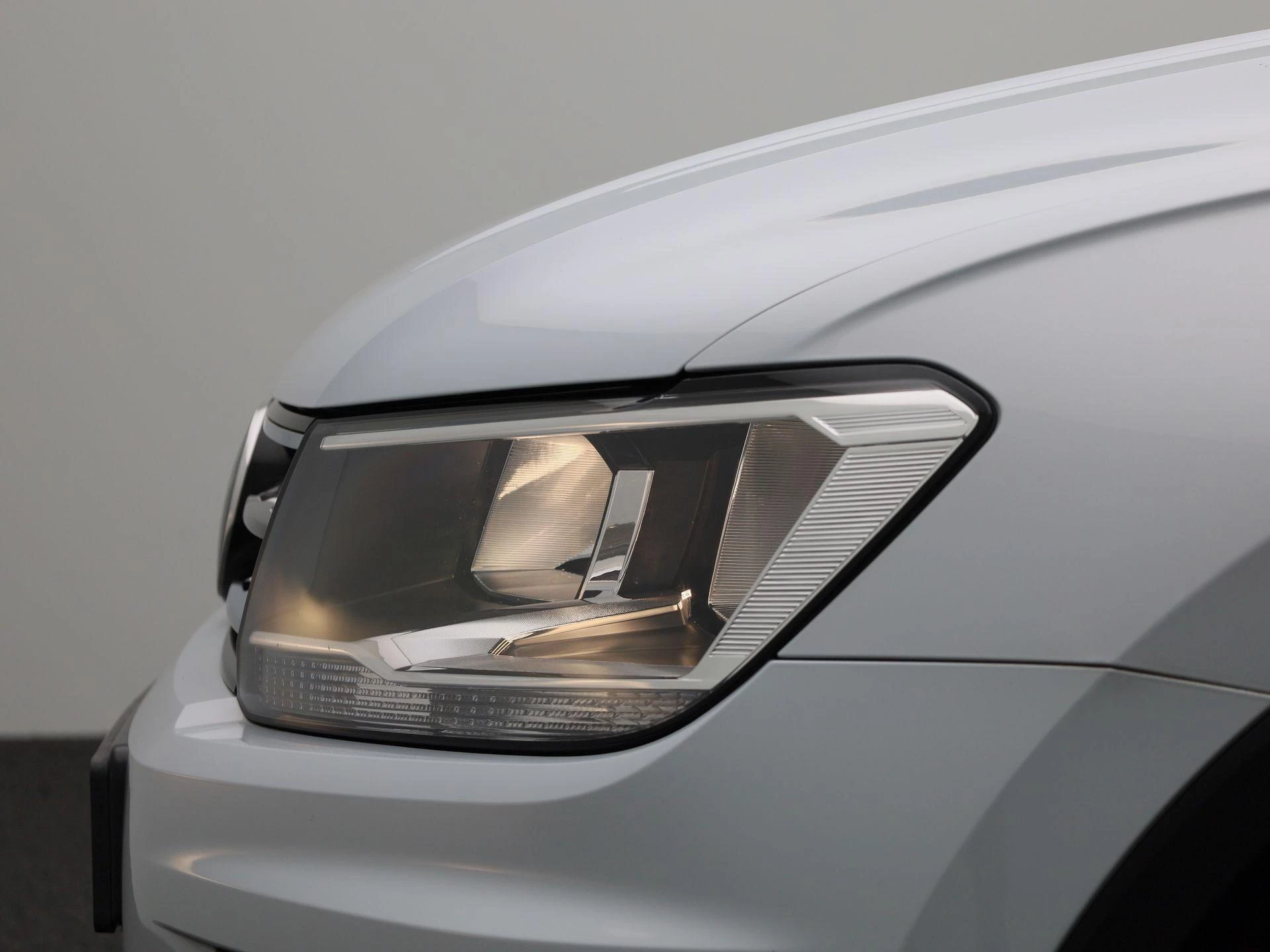 Volkswagen-Tiguan-image-15