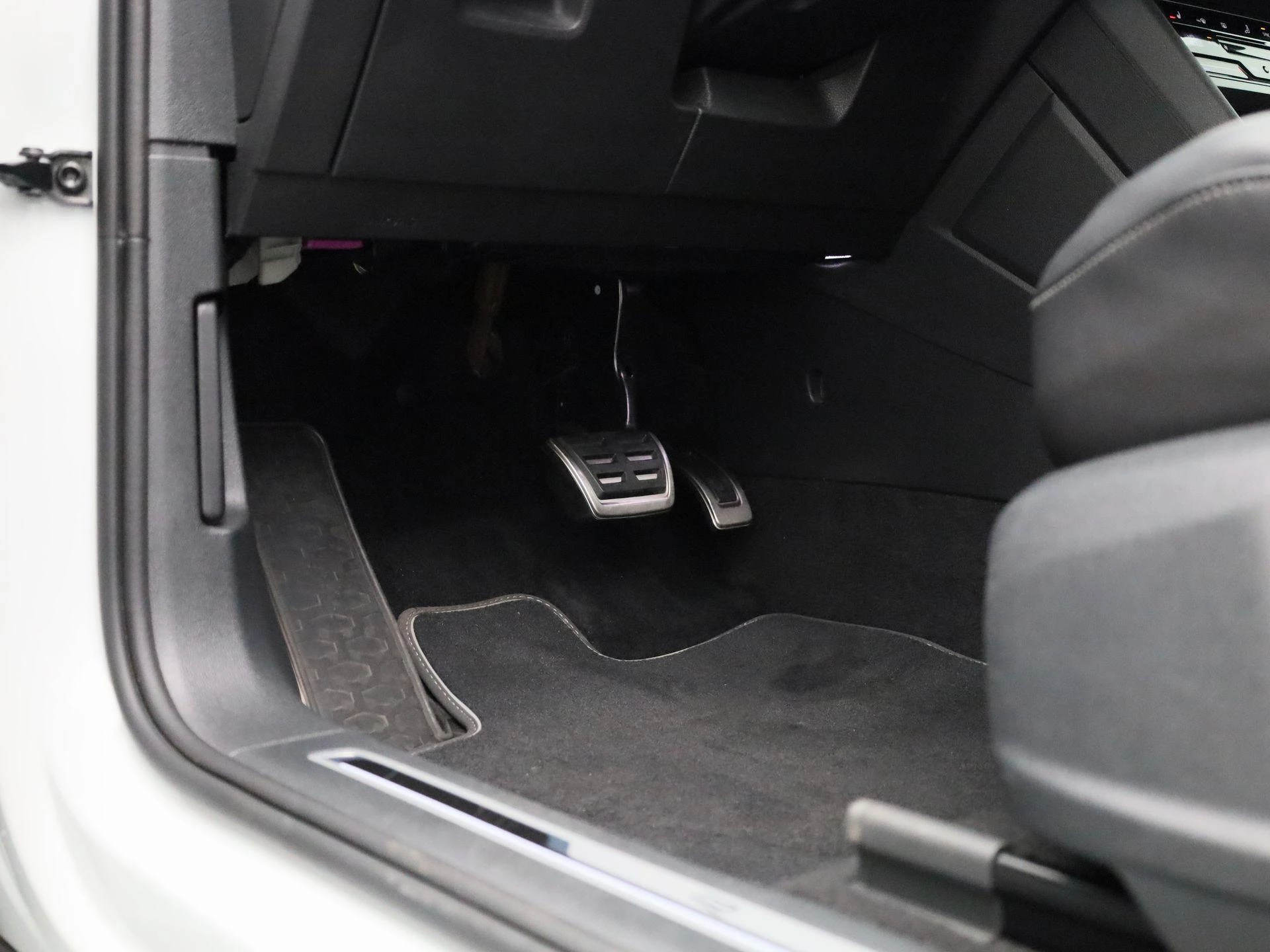 Volkswagen Tiguan 1.4 TSI eHybrid R-Line Business+ 245 PK|