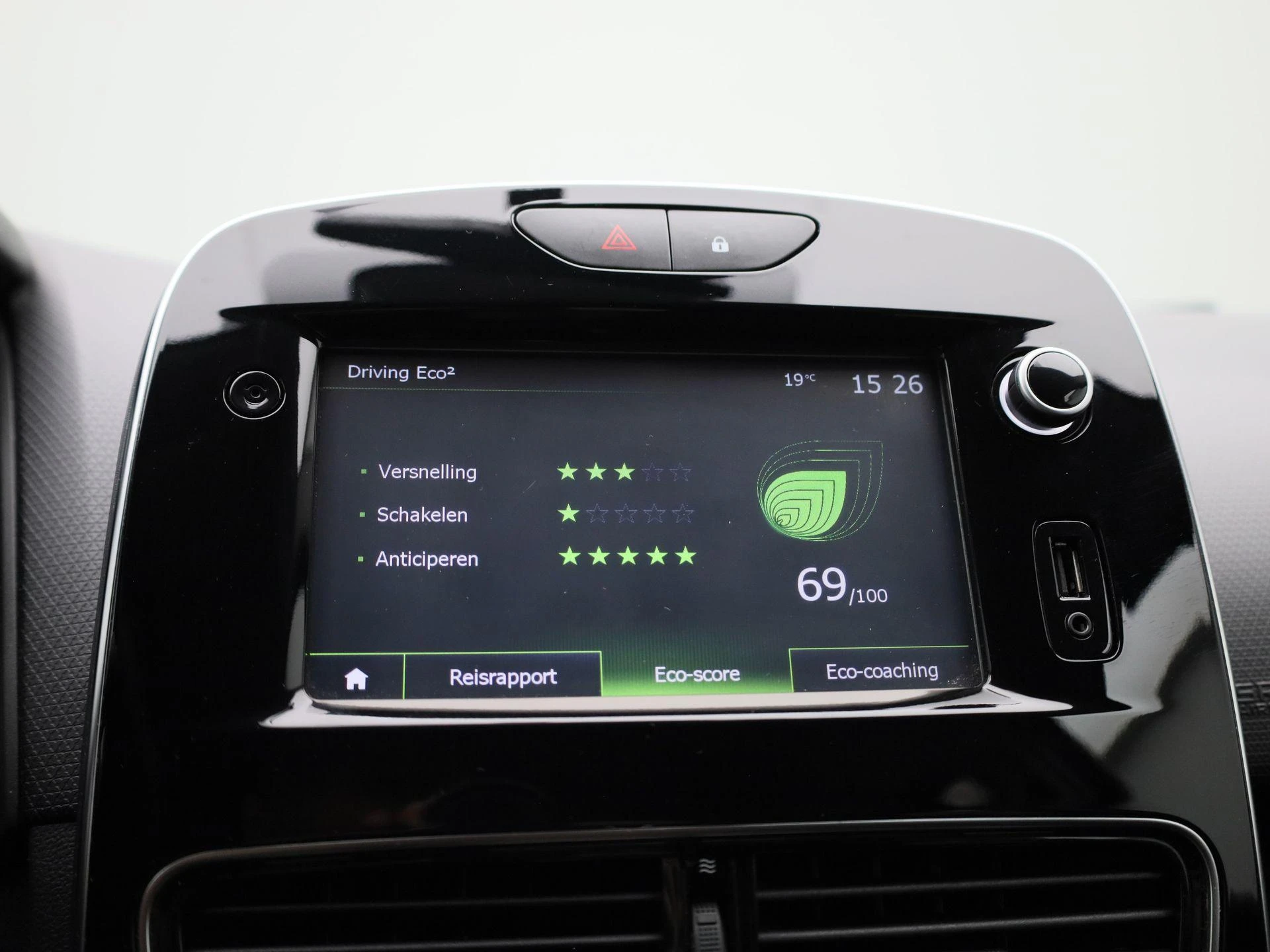 Renault-Clio-image-23