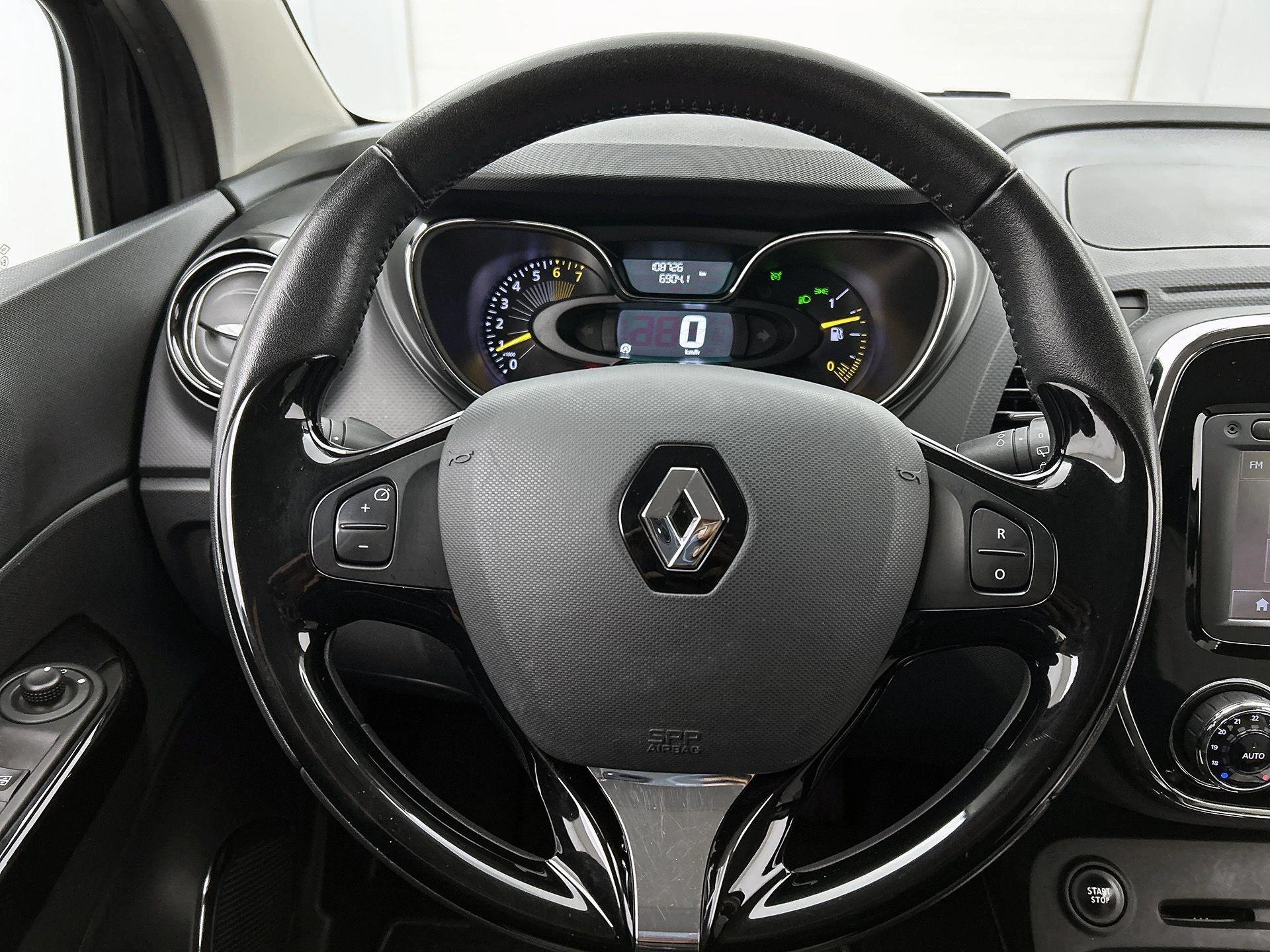 Renault-Captur-image-31