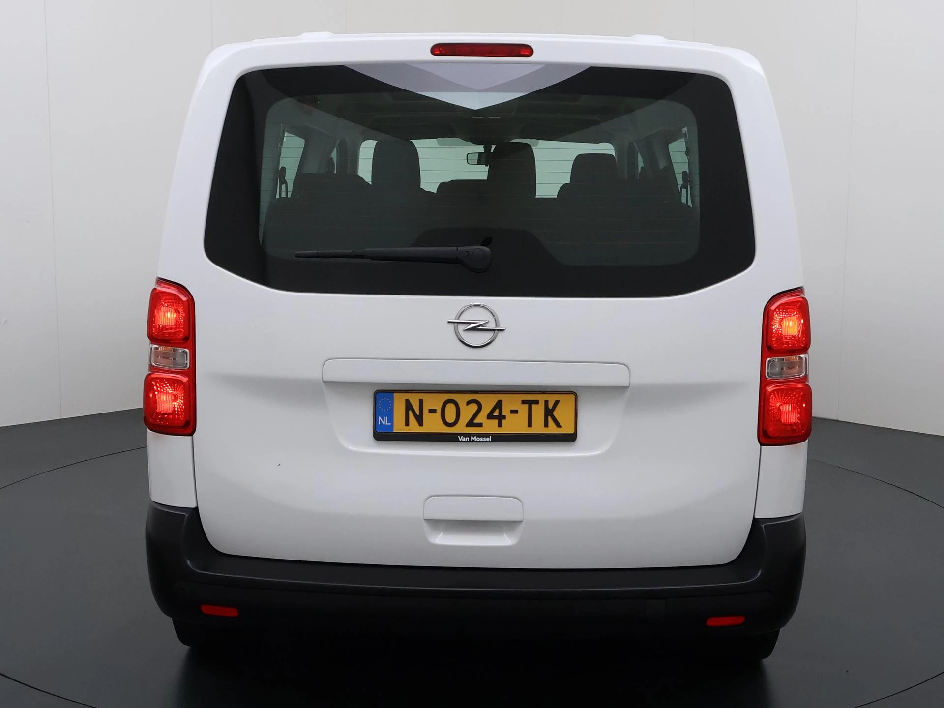 Opel-Vivaro-e-image-26